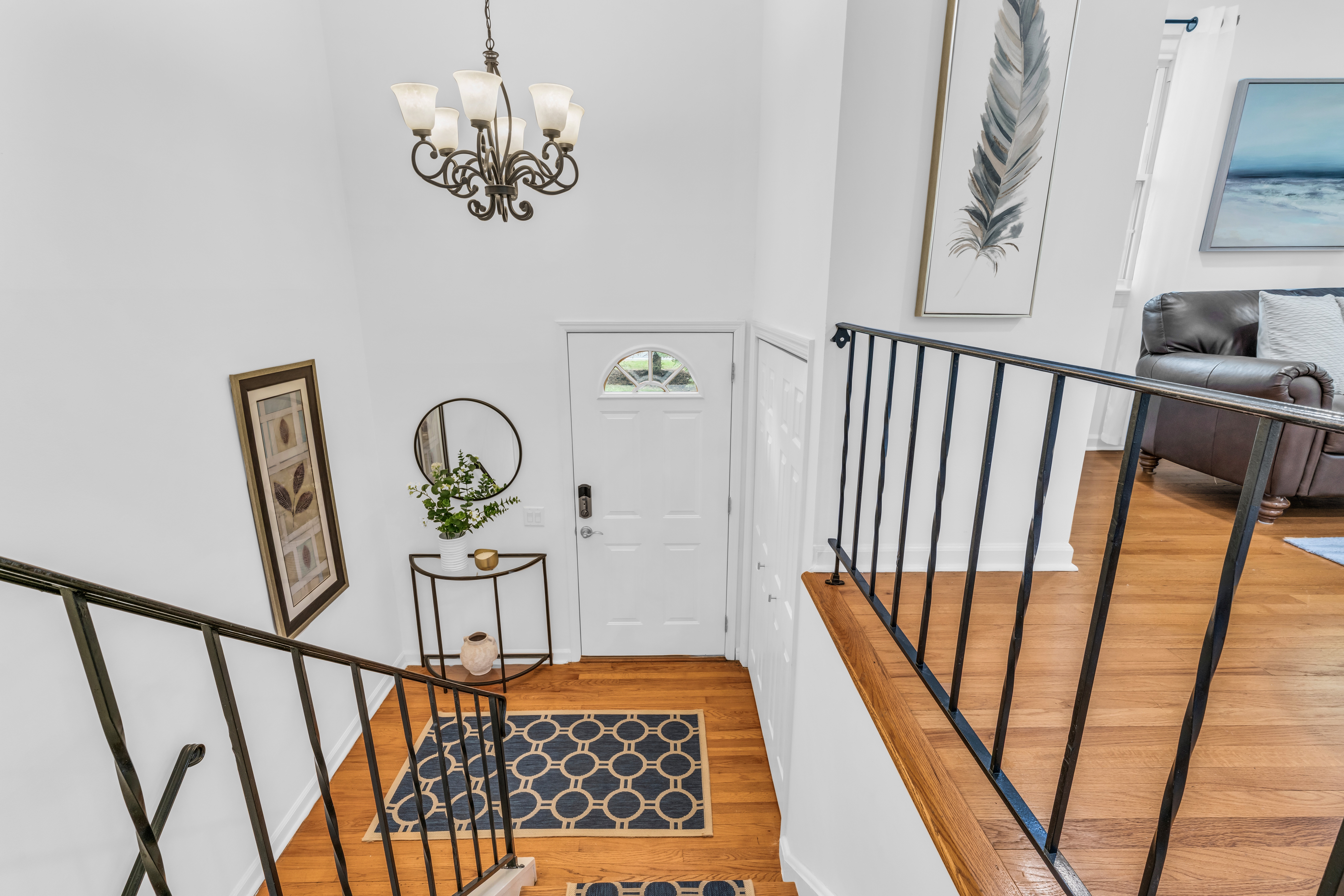  Beautiful Updated Bi-Level Home - 840 Nutswamp Road, Red Bank - 物件實景