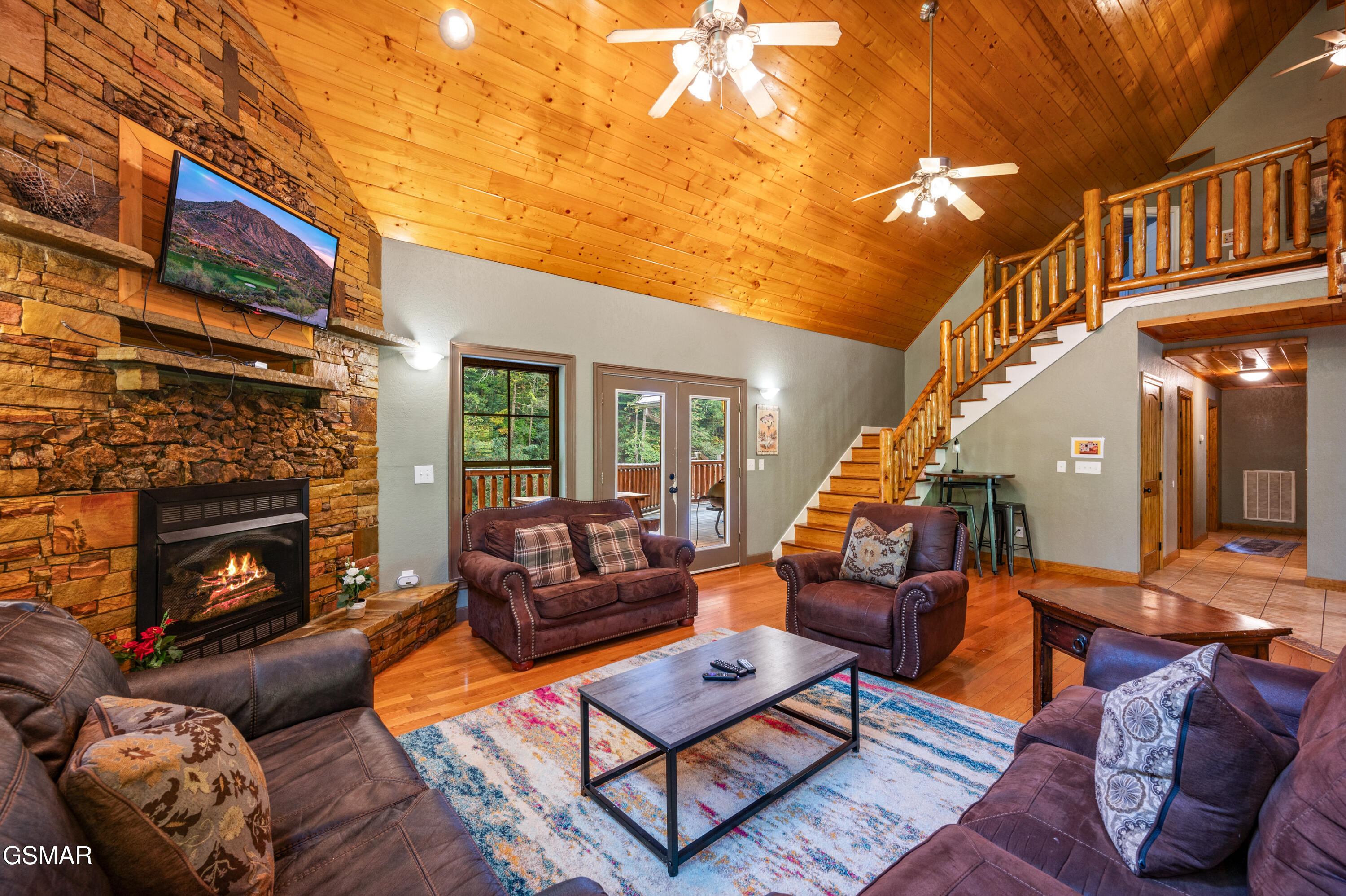 Sevierville, Tennessee, 37876, United States, 3 Bedrooms Bedrooms, ,5 BathroomsBathrooms,Residential,For Sale,1978747