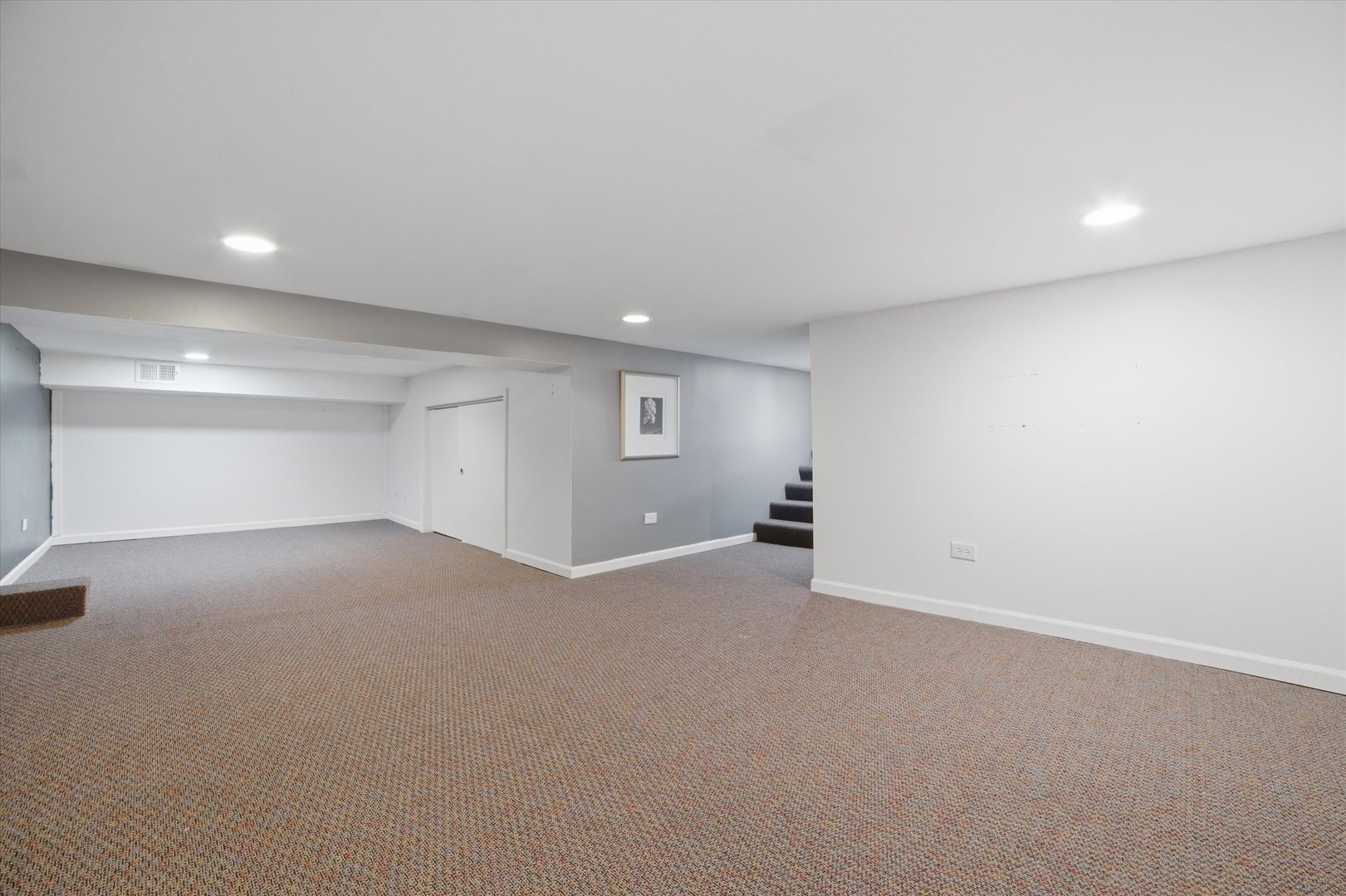 Skokie, Illinois, 60076, United States, 4 Bedrooms Bedrooms, ,2 BathroomsBathrooms,Residential,For Sale,2049150