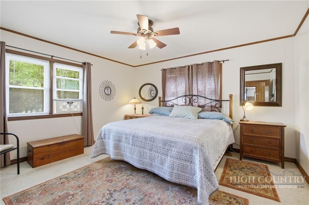 Spruce Pine, North Carolina, 28777, United States, 4 Bedrooms Bedrooms, ,2 BathroomsBathrooms,Residential,For Sale,2045160