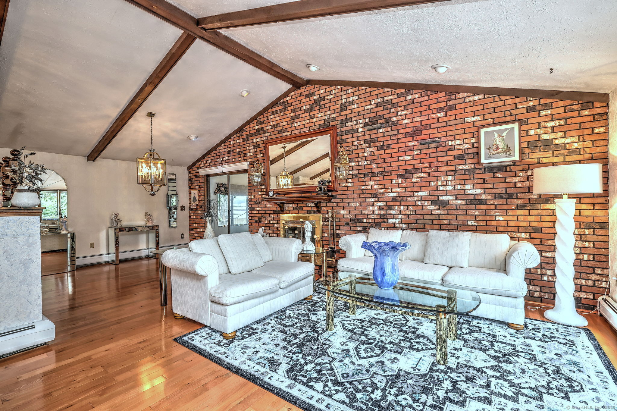 West Haven, Connecticut, 06516, United States, 3 Bedrooms Bedrooms, ,2 BathroomsBathrooms,Residential,For Sale,1925877
