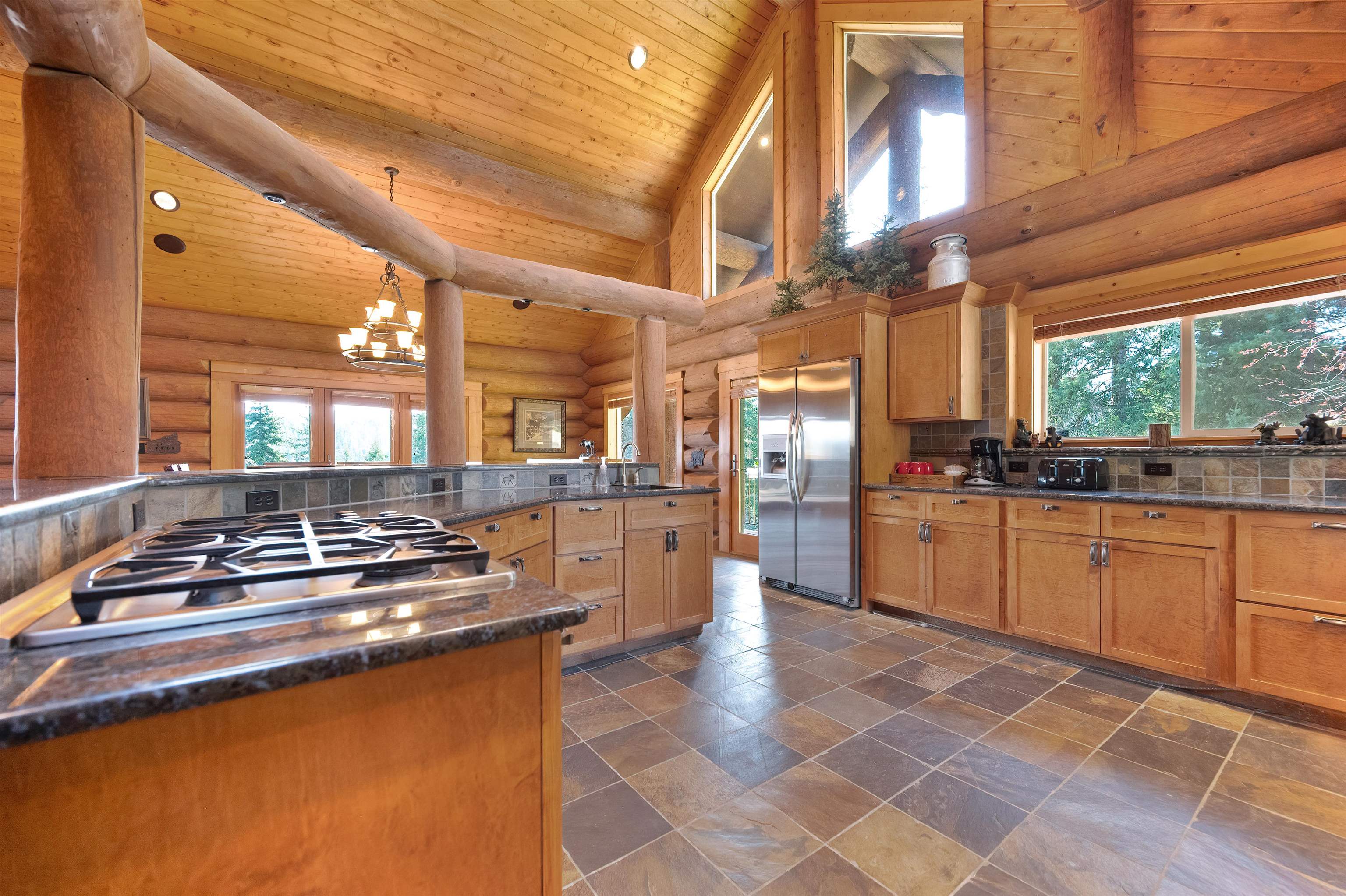 Kingston, Idaho, 83839, United States, 5 Bedrooms Bedrooms, ,4 BathroomsBathrooms,Residential,For Sale,1793473