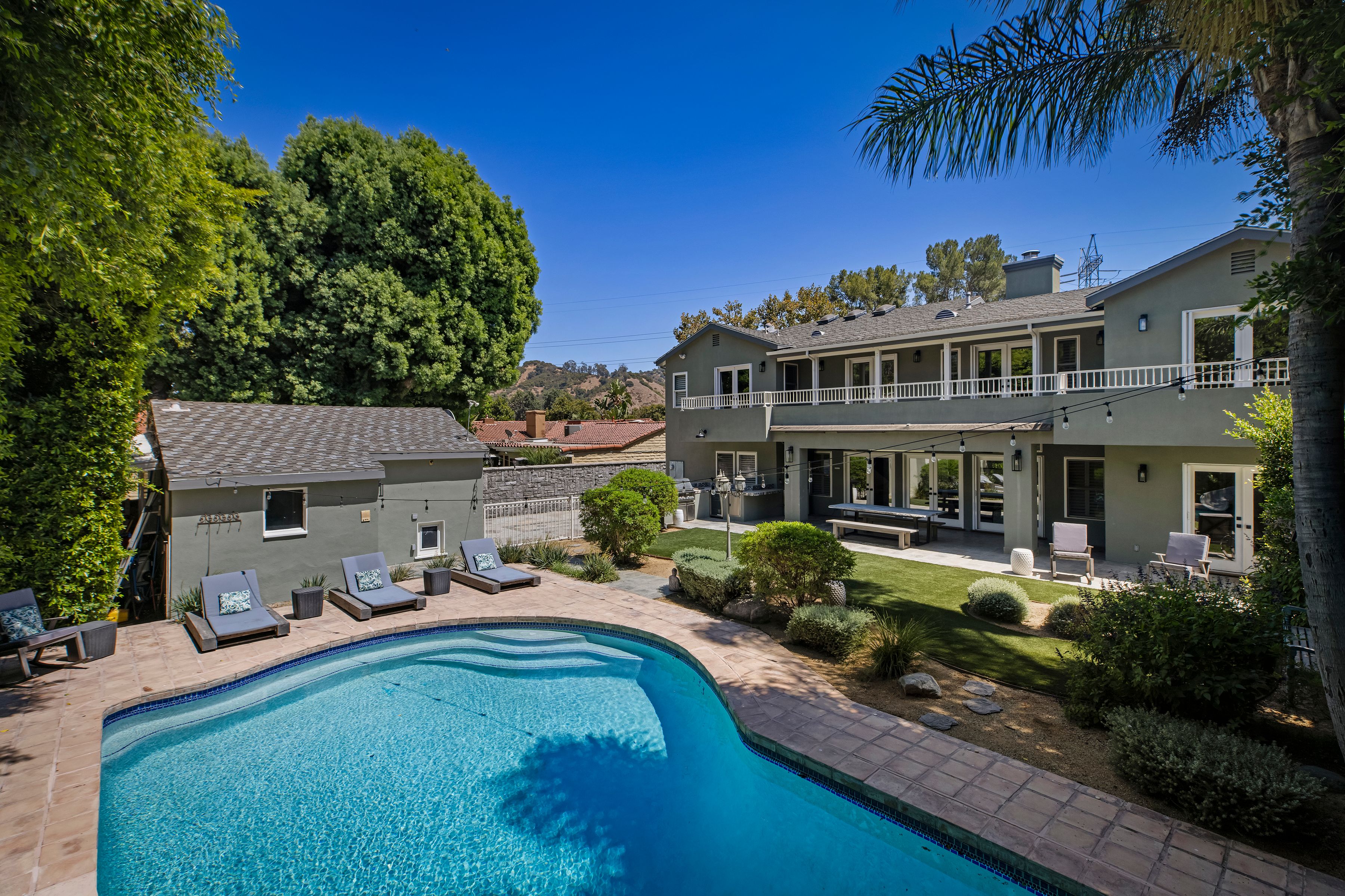  1333 West Valleyheart Drive - 物件實景
