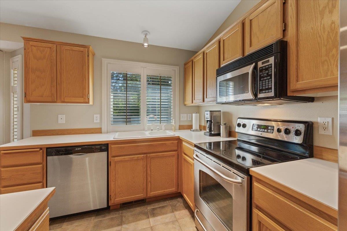 Spokane, Washington, 99223, United States, 3 Bedrooms Bedrooms, ,2 BathroomsBathrooms,Residential,For Sale,1891426