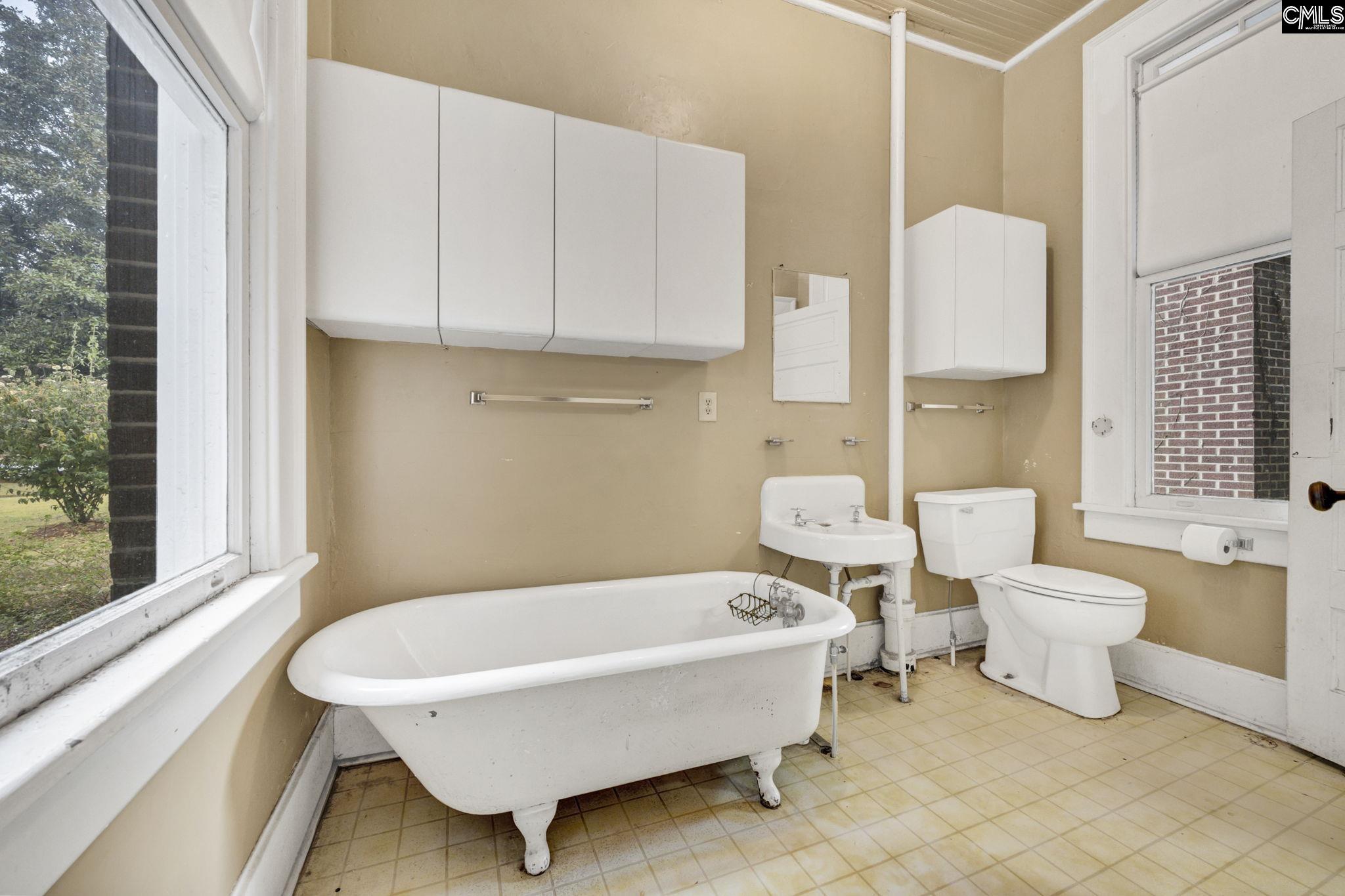 Columbia, South Carolina, 29205, United States, 4 Bedrooms Bedrooms, ,3 BathroomsBathrooms,Residential,For Sale,2002839