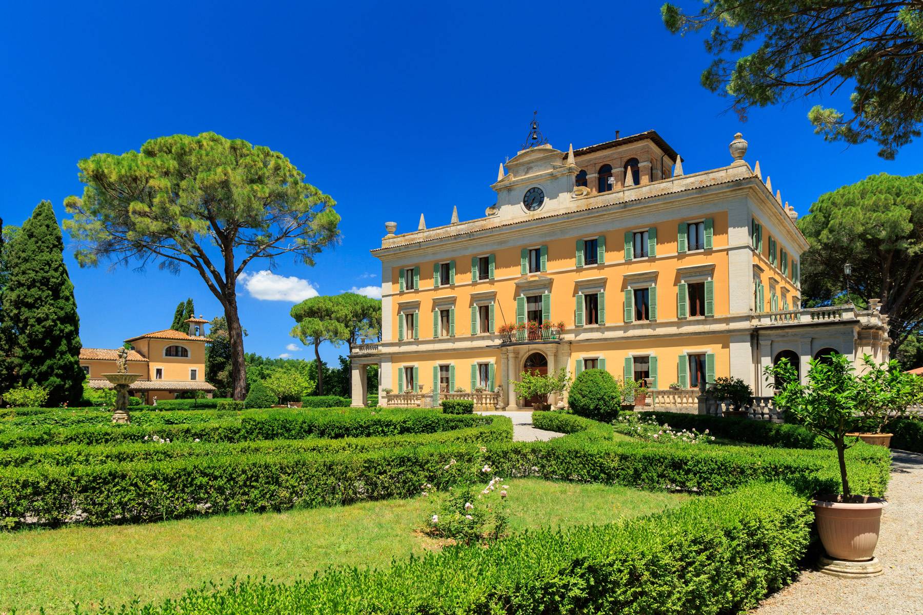  Magnificent historical villa with typical italian garden in Umbria - 物件實景
