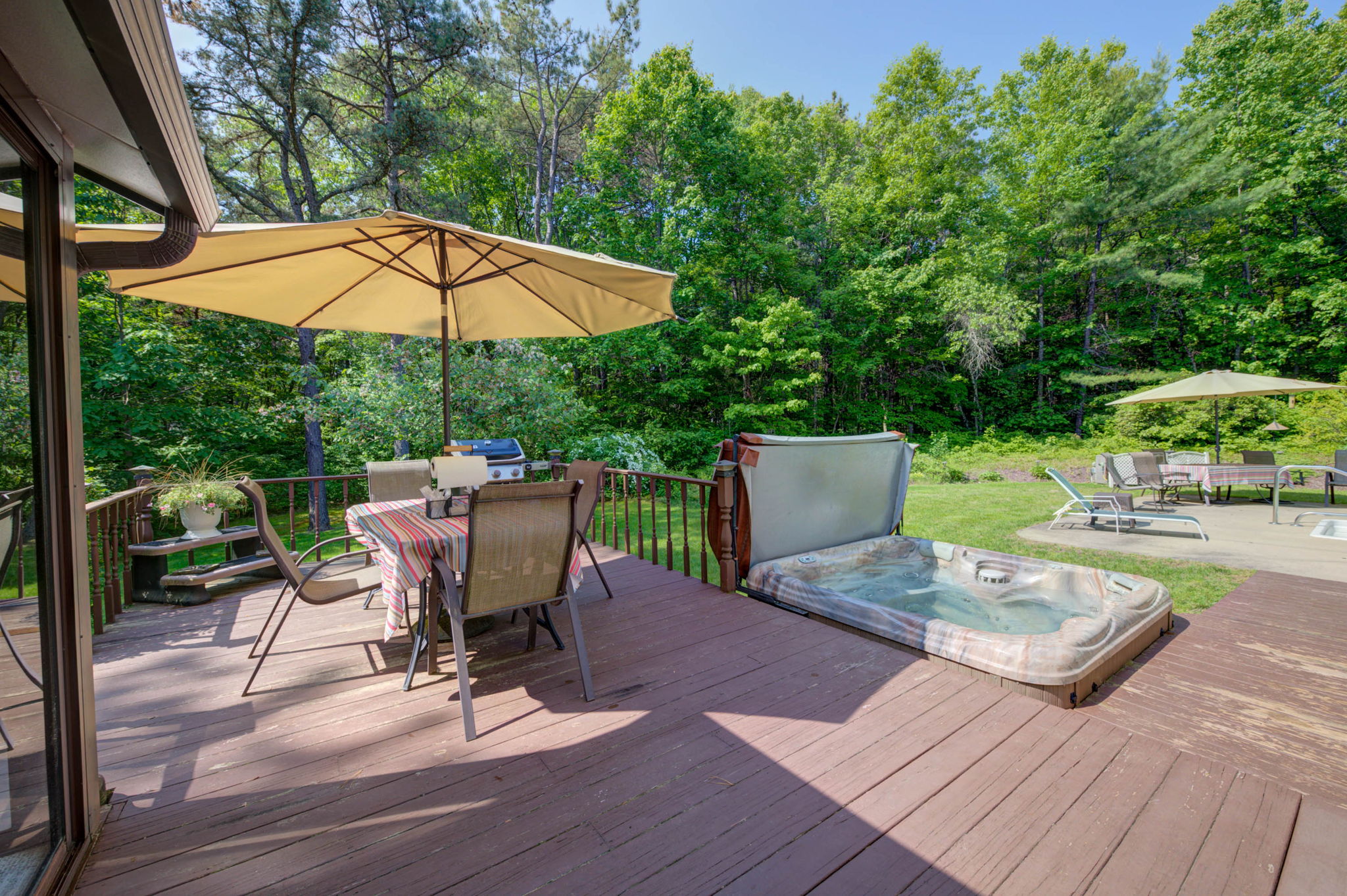 Gray, Maine, 04039, United States, 3 Bedrooms Bedrooms, ,2 BathroomsBathrooms,Residential,For Sale,1874215