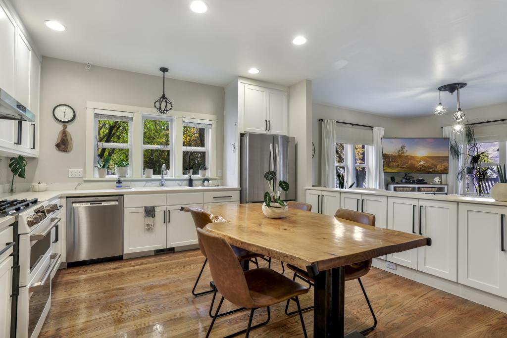 Bellevue, Idaho, 83313, United States, 4 Bedrooms Bedrooms, ,3 BathroomsBathrooms,Residential,For Sale,1989218