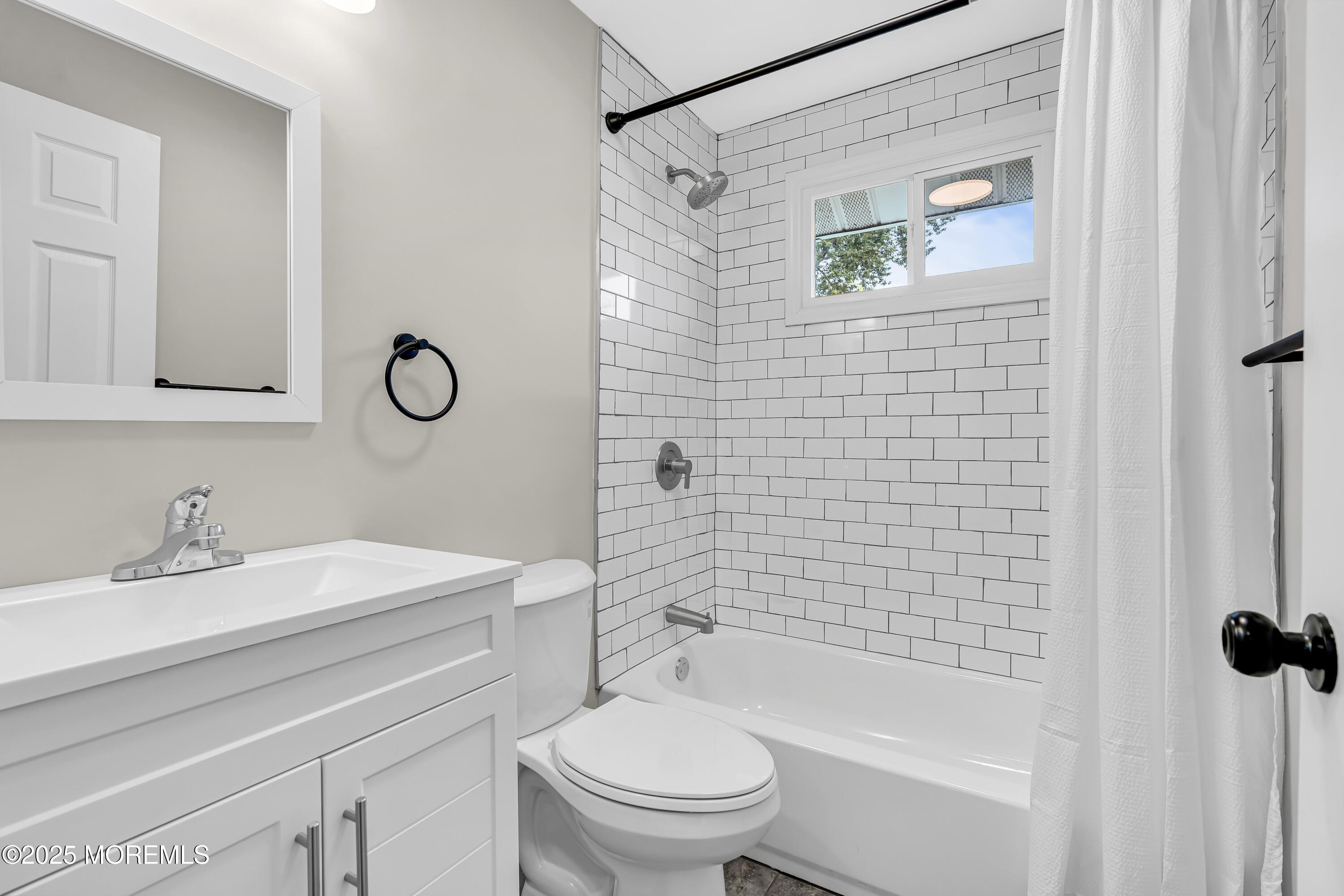 Keansburg, New Jersey, 07734, United States, ,Residential,For Sale,1936883