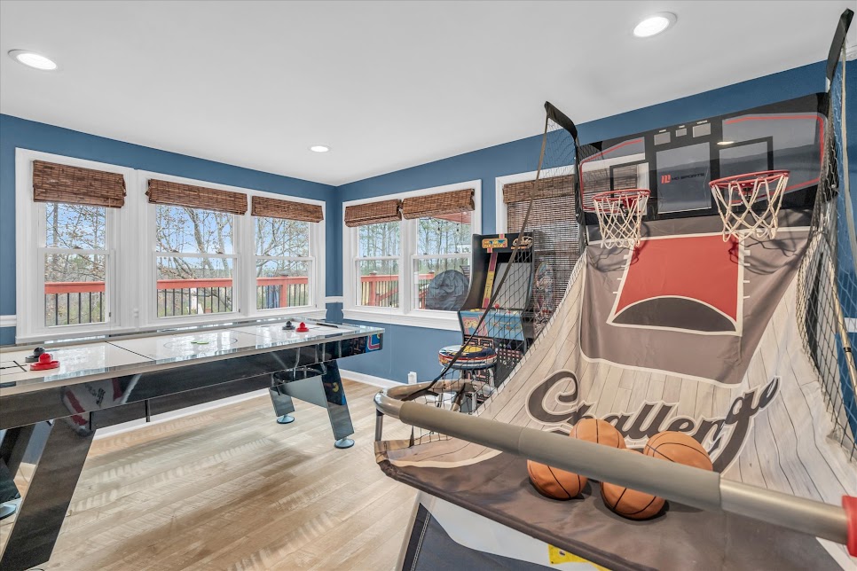 Carrollton, Georgia, 30116, United States, 4 Bedrooms Bedrooms, ,3 BathroomsBathrooms,Residential,For Sale,1981522