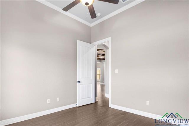 Longview, Texas, 75602, United States, 4 Bedrooms Bedrooms, ,3 BathroomsBathrooms,Residential,For Sale,1970791