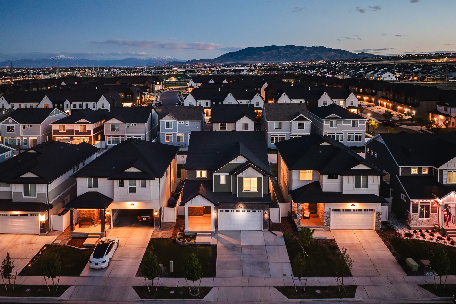  Fresh, Bright & Beautiful 2-Story Home - 物件實景