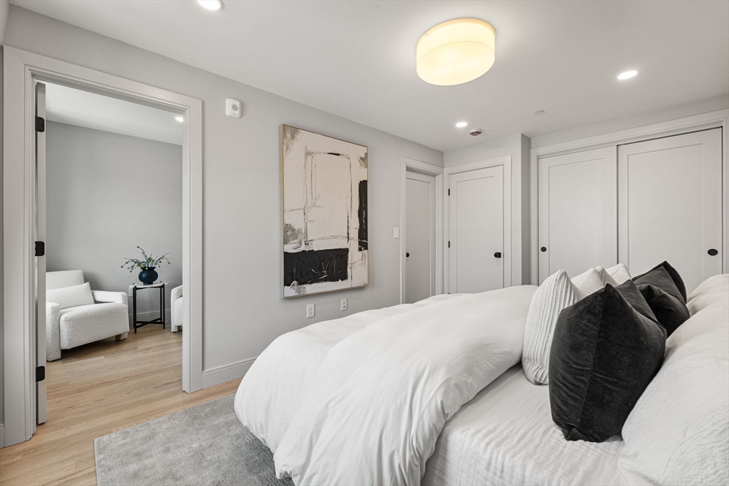 Boston, Massachusetts, 02128, United States, 1 Bedroom Bedrooms, ,2 BathroomsBathrooms,Residential,For Sale,1974152