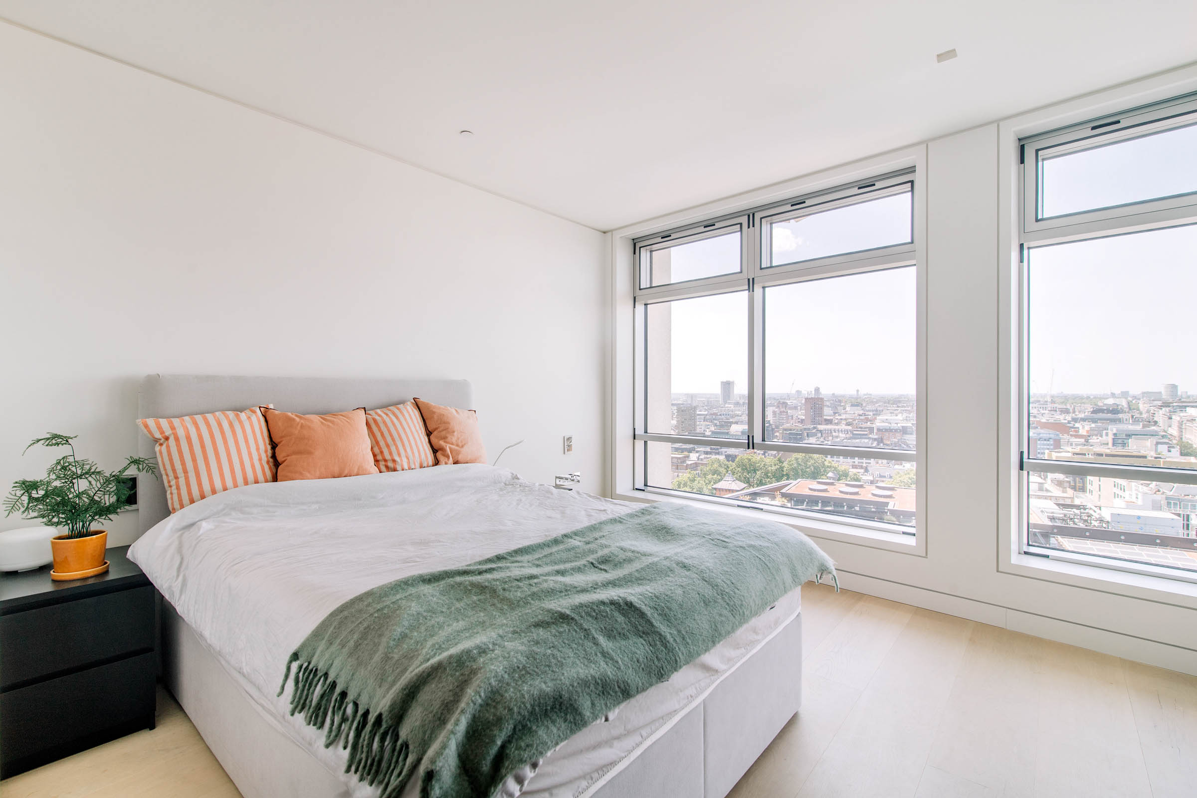  Sixteenth-Floor Apartment with Far-Reaching London Views - 物件實景