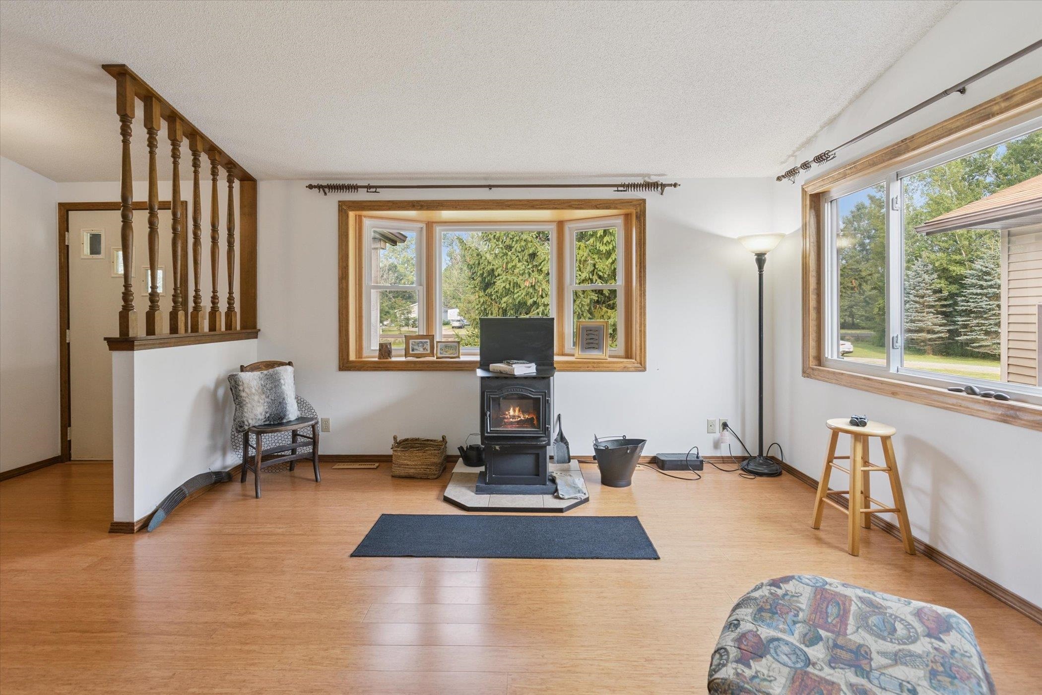 Midland, Michigan, 48640, United States, 3 Bedrooms Bedrooms, ,3 BathroomsBathrooms,Residential,For Sale,1975279