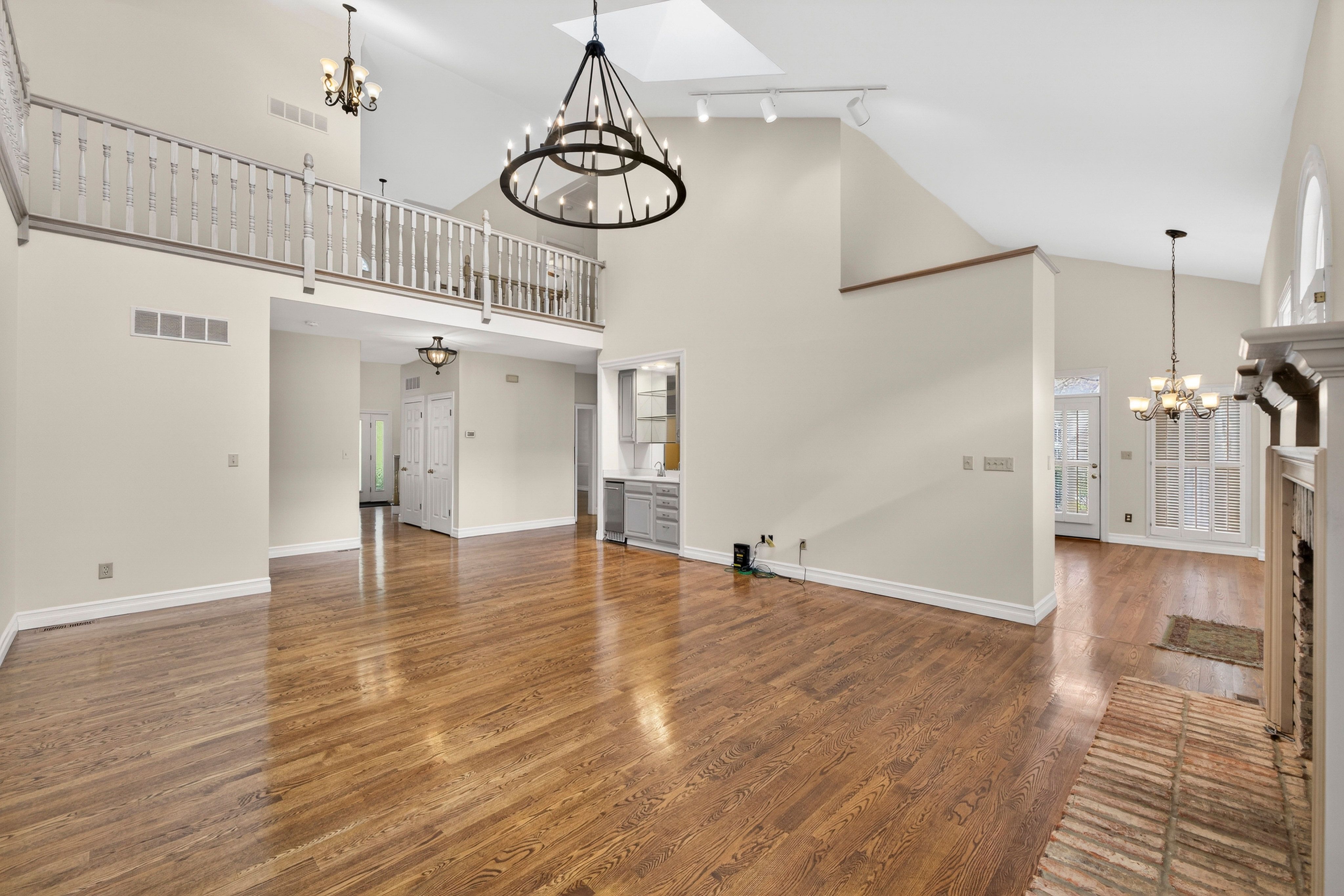  Tucked within the serene, tree-lined enclave of The Forest Subdivision - 物件實景