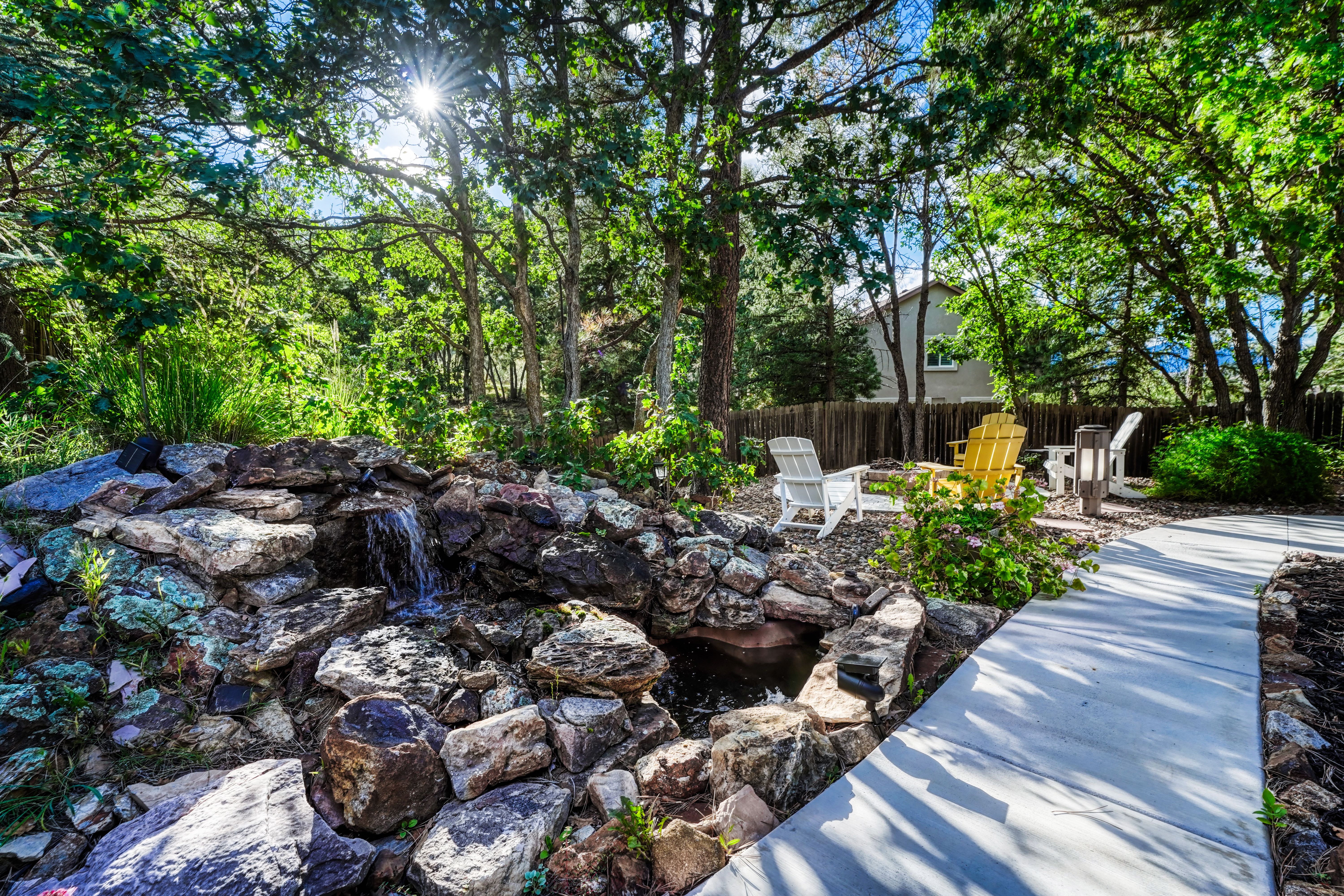  Renovated Ranch with Outdoor Living - 物件實景