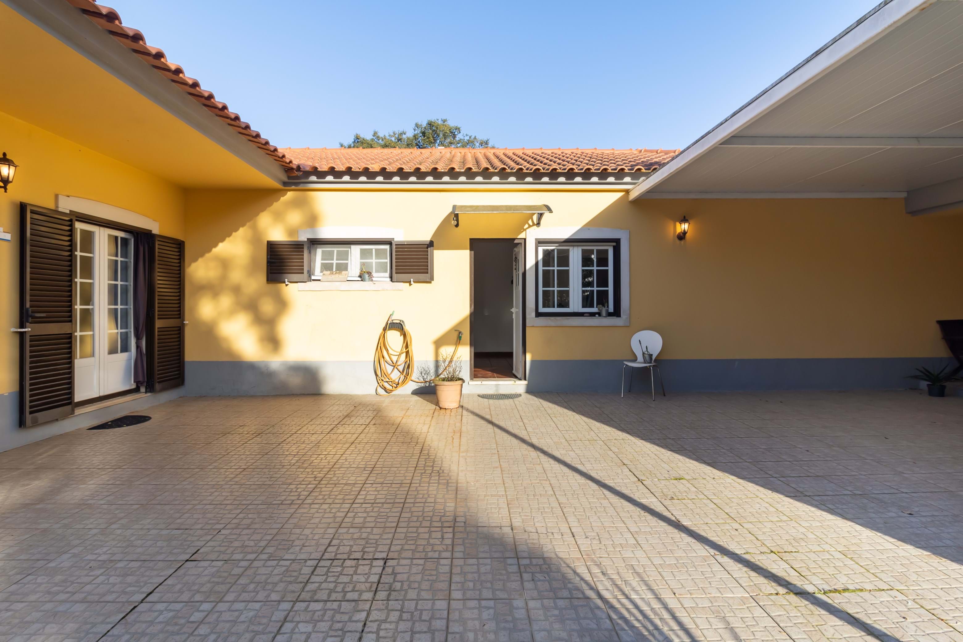 Palmela, Setúbal, 2950-502, PT, 4 Bedrooms Bedrooms, ,2 BathroomsBathrooms,Residential,For Sale,1698752