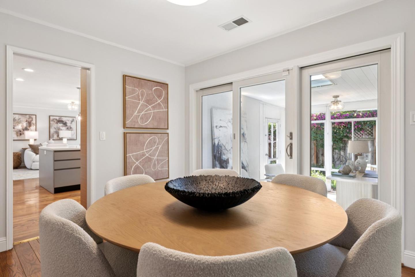Menlo Park, California, 94025, United States, 3 Bedrooms Bedrooms, ,3 BathroomsBathrooms,Residential,For Sale,1941637