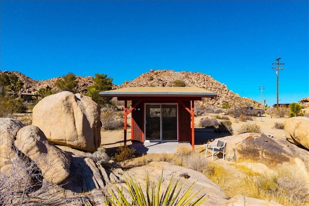 Joshua Tree, California, 92252, United States, 3 Bedrooms Bedrooms, ,2 BathroomsBathrooms,Residential,For Sale,1942307
