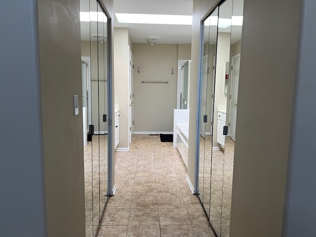 Aurora, Illinois, 60502, United States, 4 Bedrooms Bedrooms, ,3 BathroomsBathrooms,Residential,For Sale,1991569