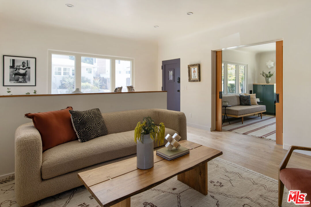 Los Angeles, California, 90039, United States, 3 Bedrooms Bedrooms, ,2 BathroomsBathrooms,Residential,For Sale,1856882