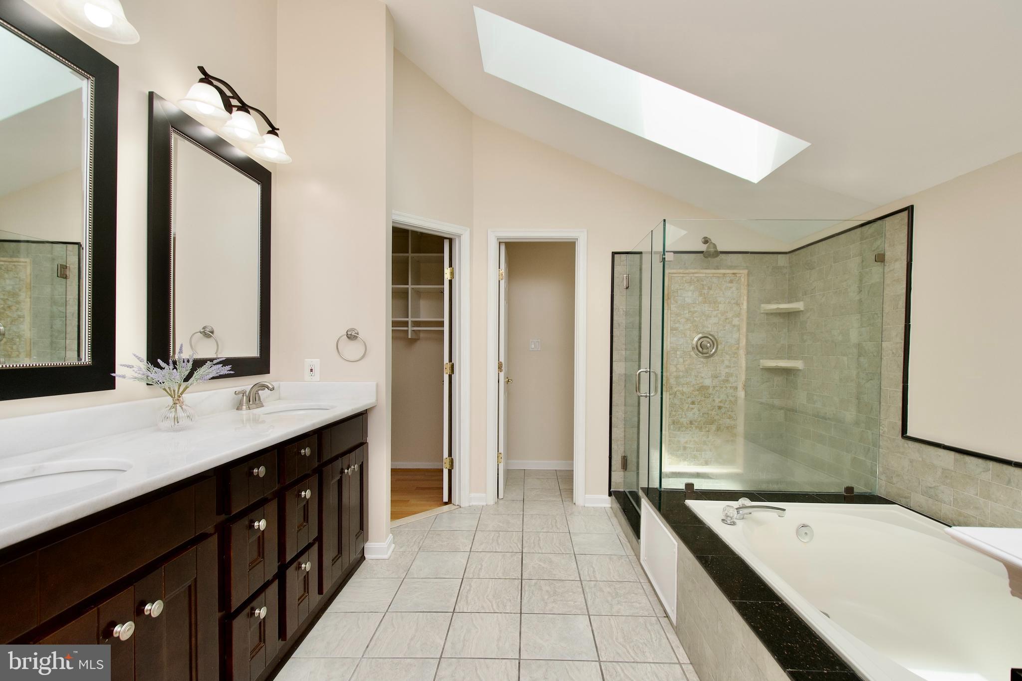 Silver Spring, Maryland, 20902, United States, 3 Bedrooms Bedrooms, ,3 BathroomsBathrooms,Residential,For Sale,1916532