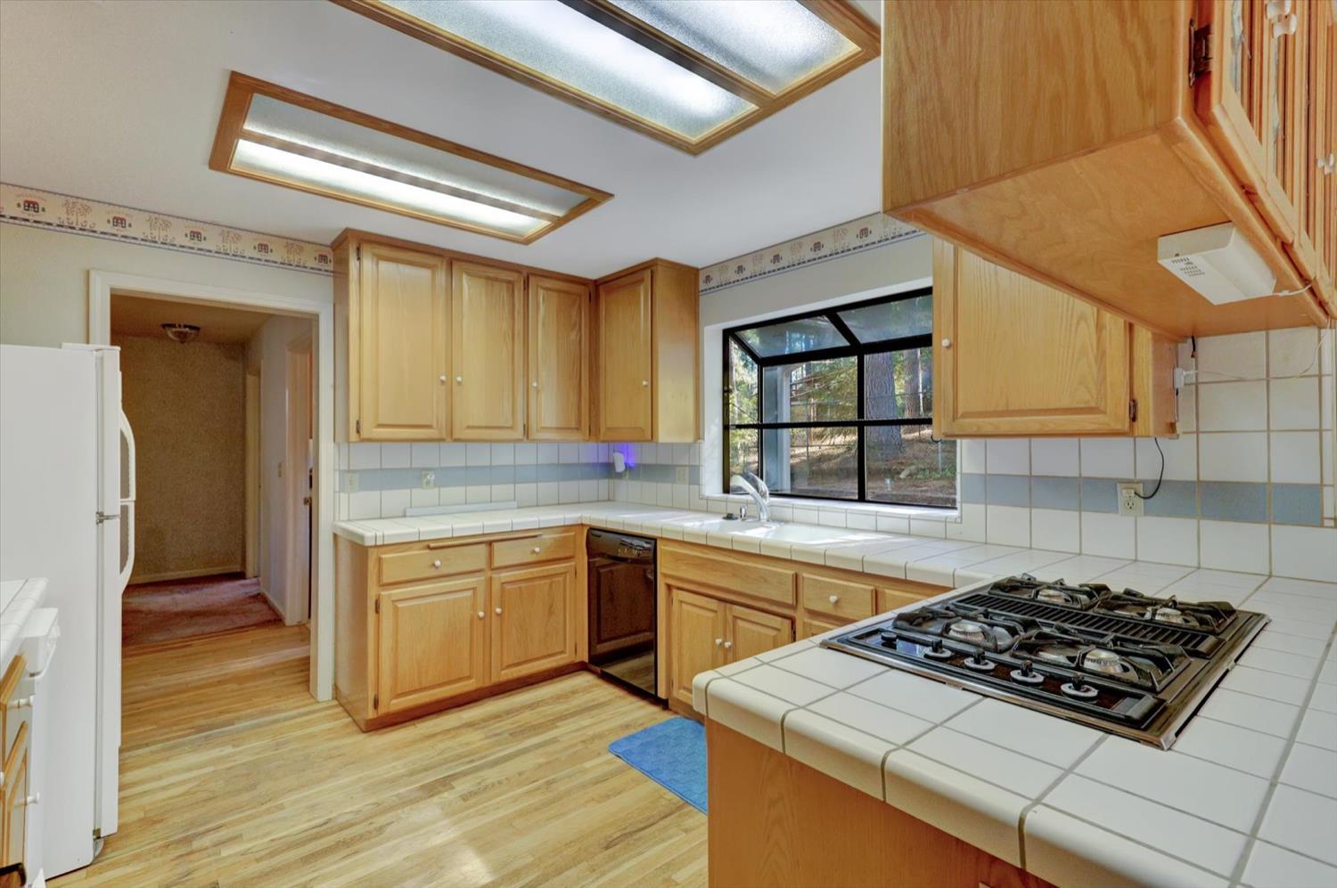 Nevada City, California, 95959, United States, 4 Bedrooms Bedrooms, ,3 BathroomsBathrooms,Residential,For Sale,1942290