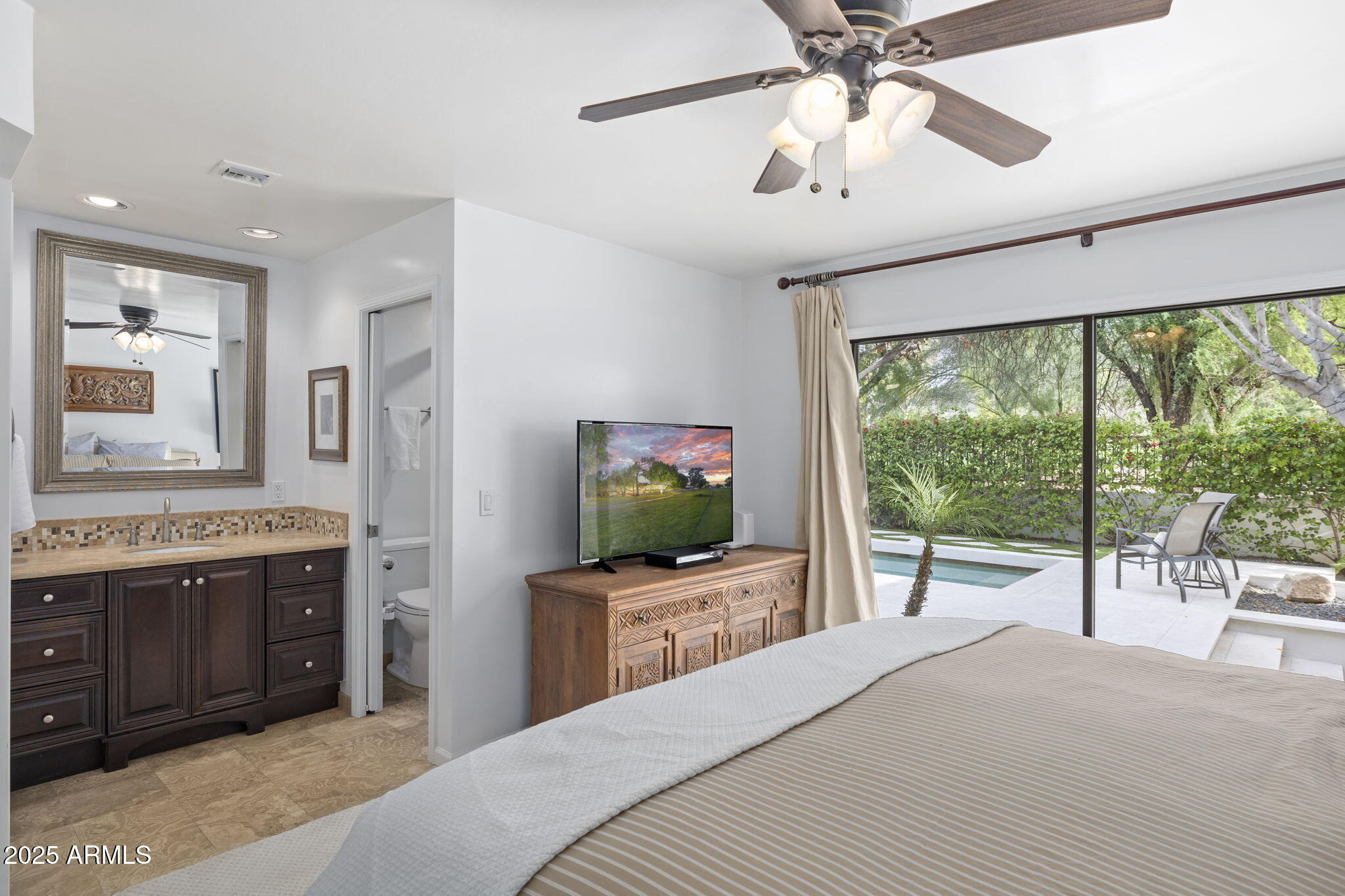 Phoenix, Arizona, 85016, United States, 3 Bedrooms Bedrooms, ,3 BathroomsBathrooms,Residential,For Sale,1987948