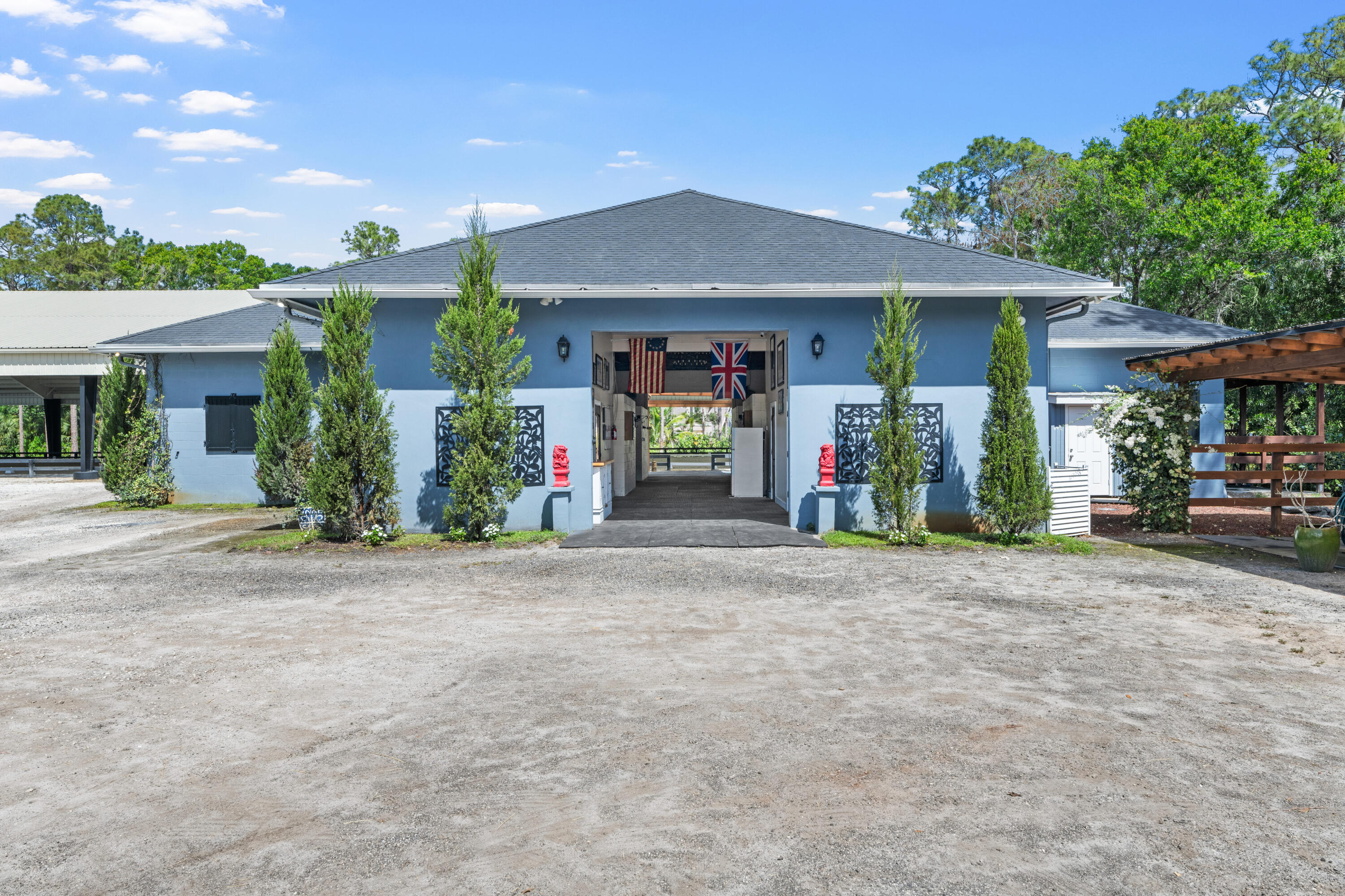  15161 Collecting Canal Road - 物件實景