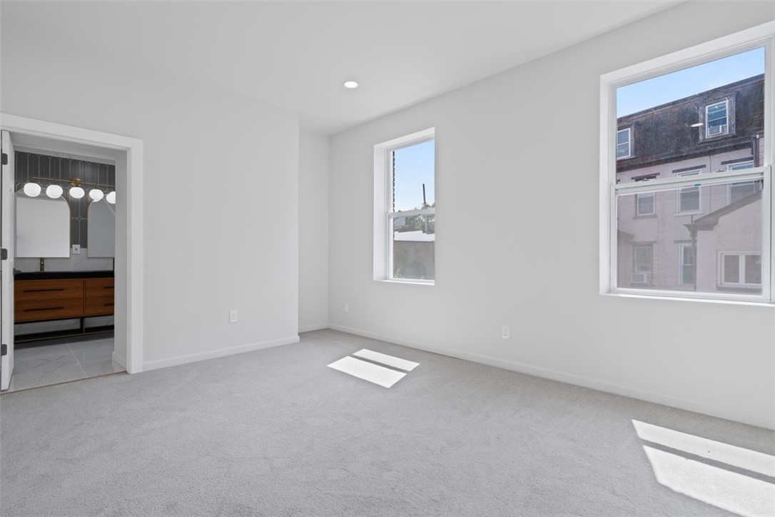 Lawrenceville, Pennsylvania, 15201, United States, 4 Bedrooms Bedrooms, ,4 BathroomsBathrooms,Residential,For Sale,1895769