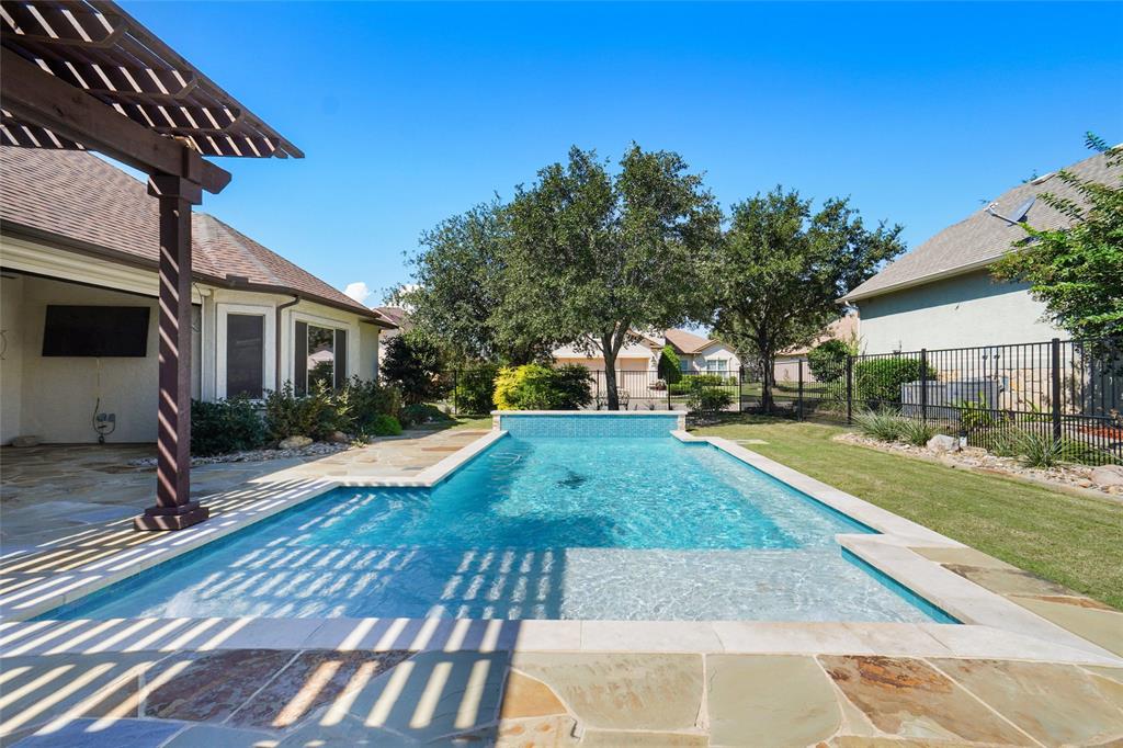 Denton, Texas, 76207, United States, 2 Bedrooms Bedrooms, ,3 BathroomsBathrooms,Residential,For Sale,1981662