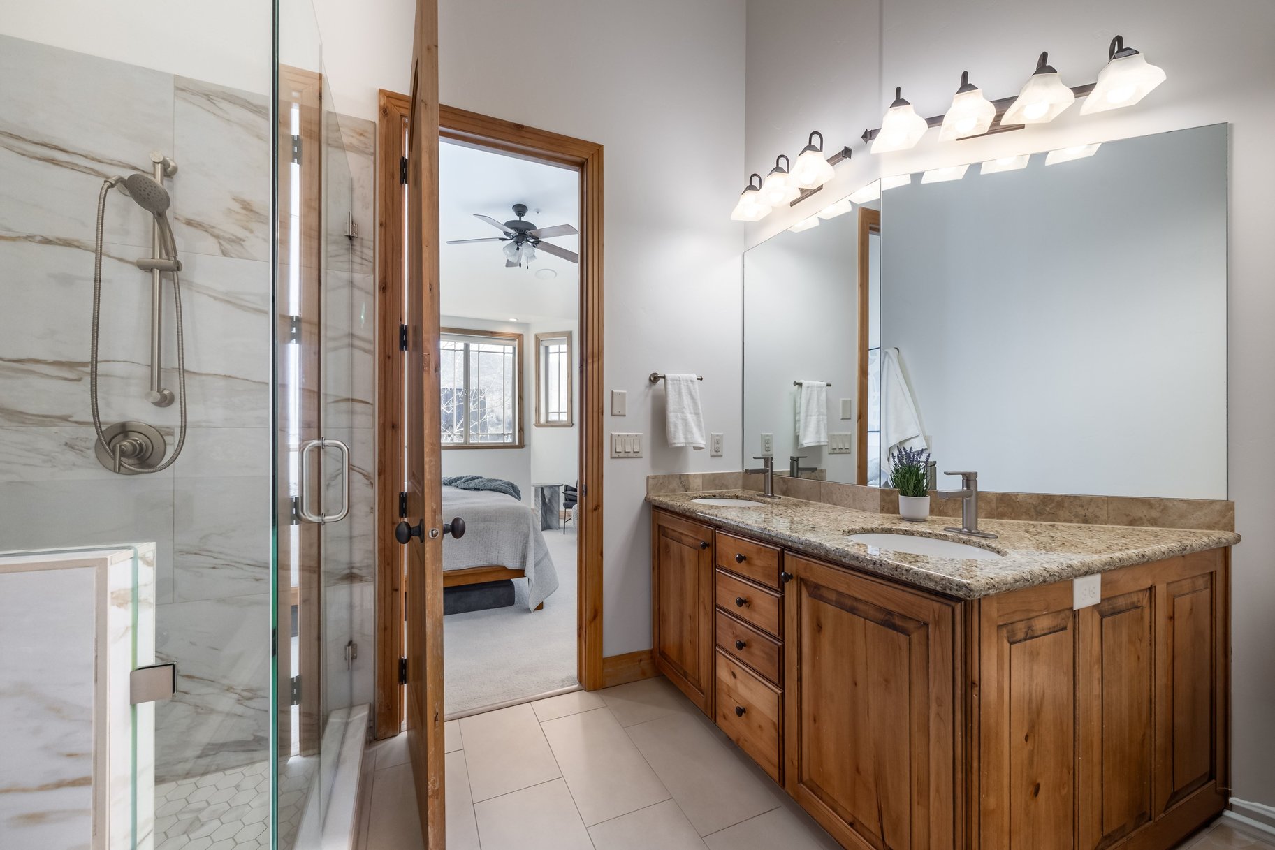  Modern Design Meets Alpine Charm in Jeremy Ranch - 物件實景