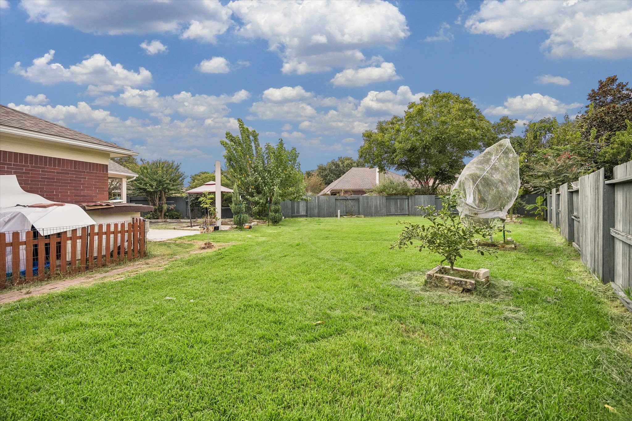  9818 Sandtown Circle - 物件實景