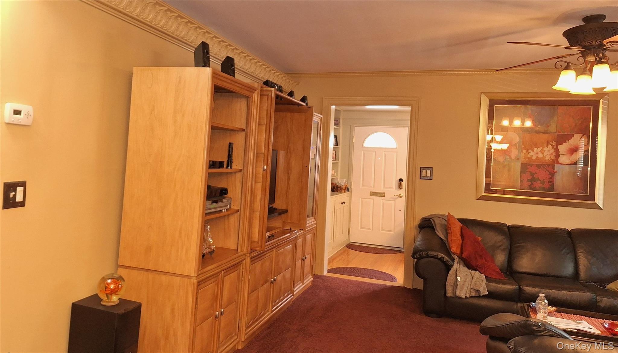 Woodhaven, New York, 11421, United States, 4 Bedrooms Bedrooms, ,2 BathroomsBathrooms,Residential,For Sale,2048228