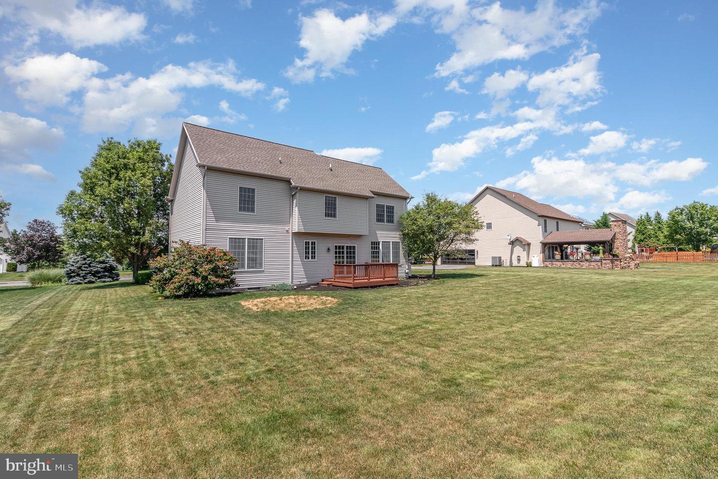 HUMMELSTOWN, Pennsylvania, 17036, United States, 4 Bedrooms Bedrooms, ,3 BathroomsBathrooms,Residential,For Sale,1974344