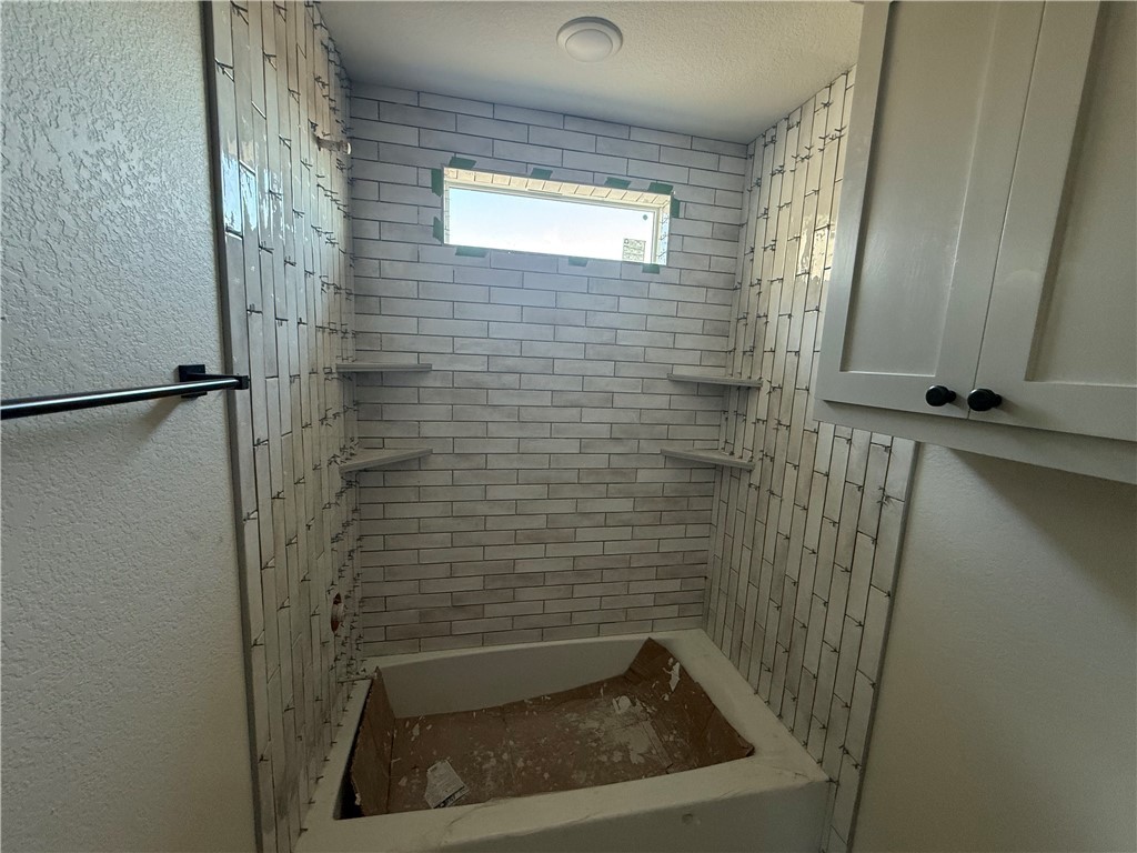 Bryan, Texas, 77808, United States, 4 Bedrooms Bedrooms, ,4 BathroomsBathrooms,Residential,For Sale,1982971