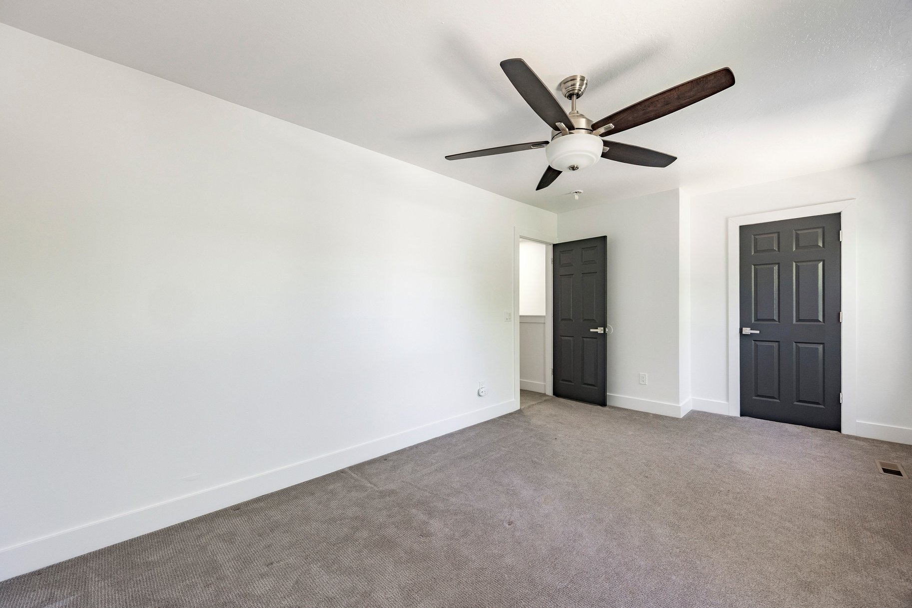  Rare 5-Bedroom Heber City Home with Garage, Private Yard and No HOA - 物件實景