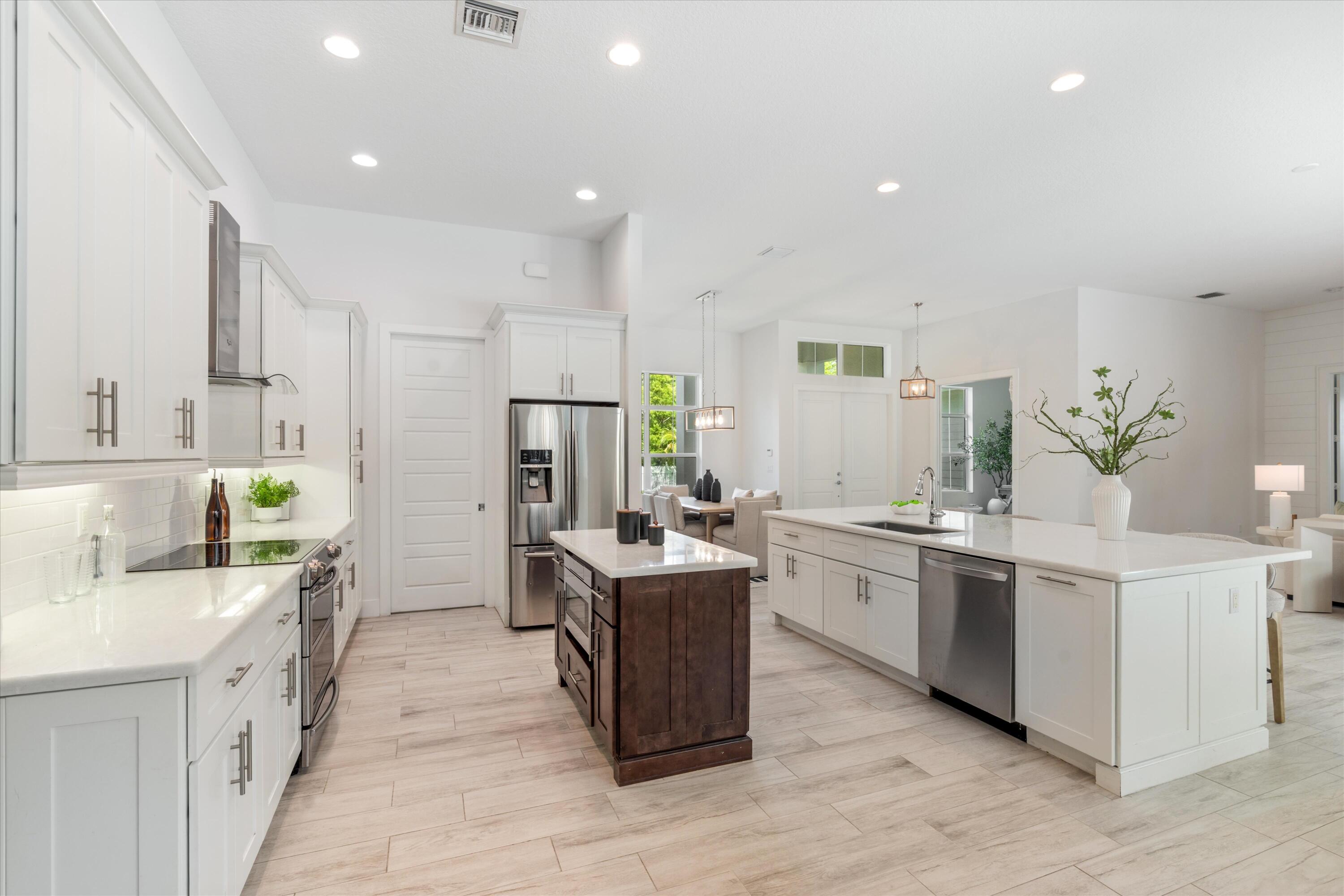 Palm Beach Gardens, Florida, 33418, United States, 4 Bedrooms Bedrooms, ,3 BathroomsBathrooms,Residential,For Sale,1949716