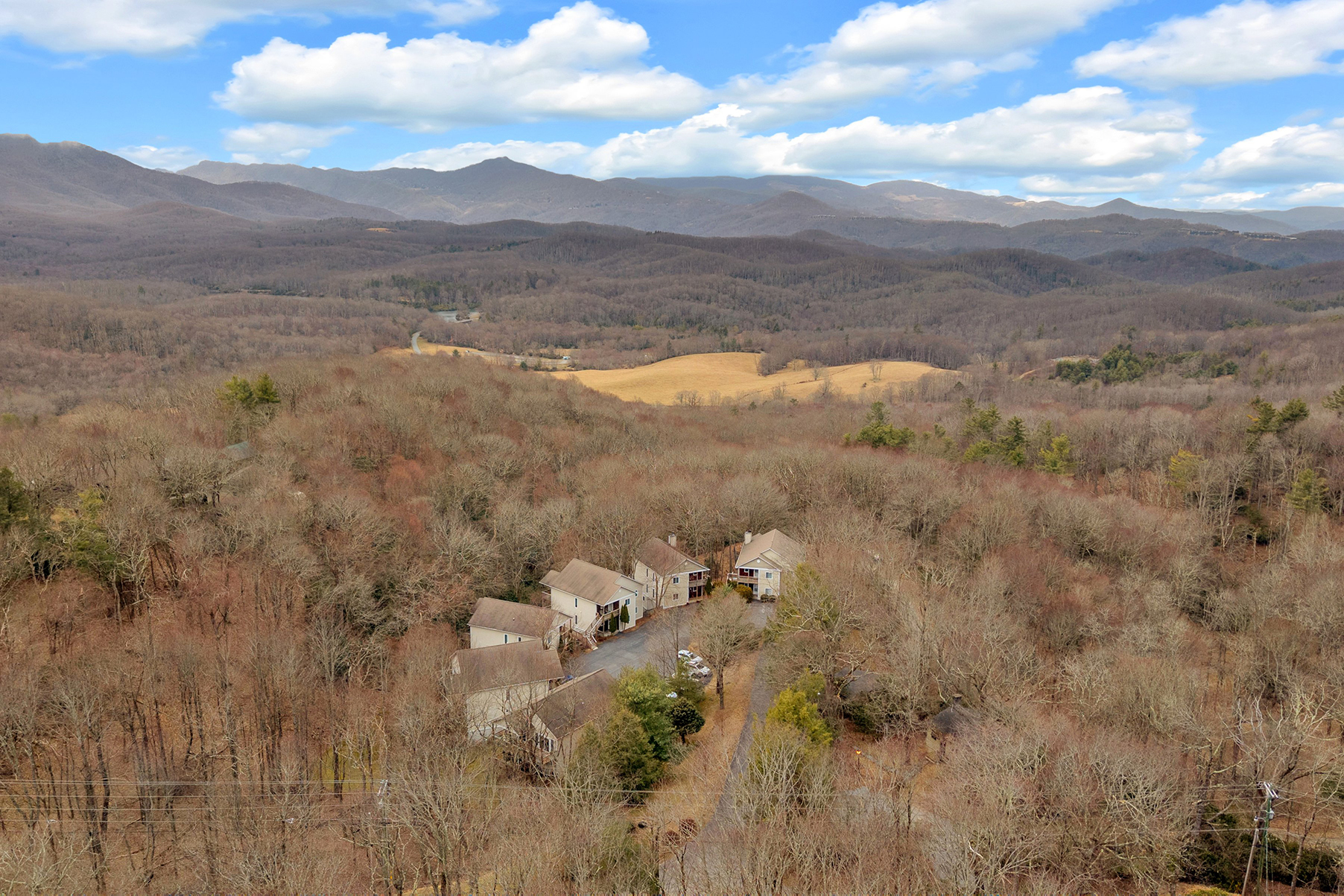  BLOWING ROCK - EVERGREEN SPRINGS - 物件實景
