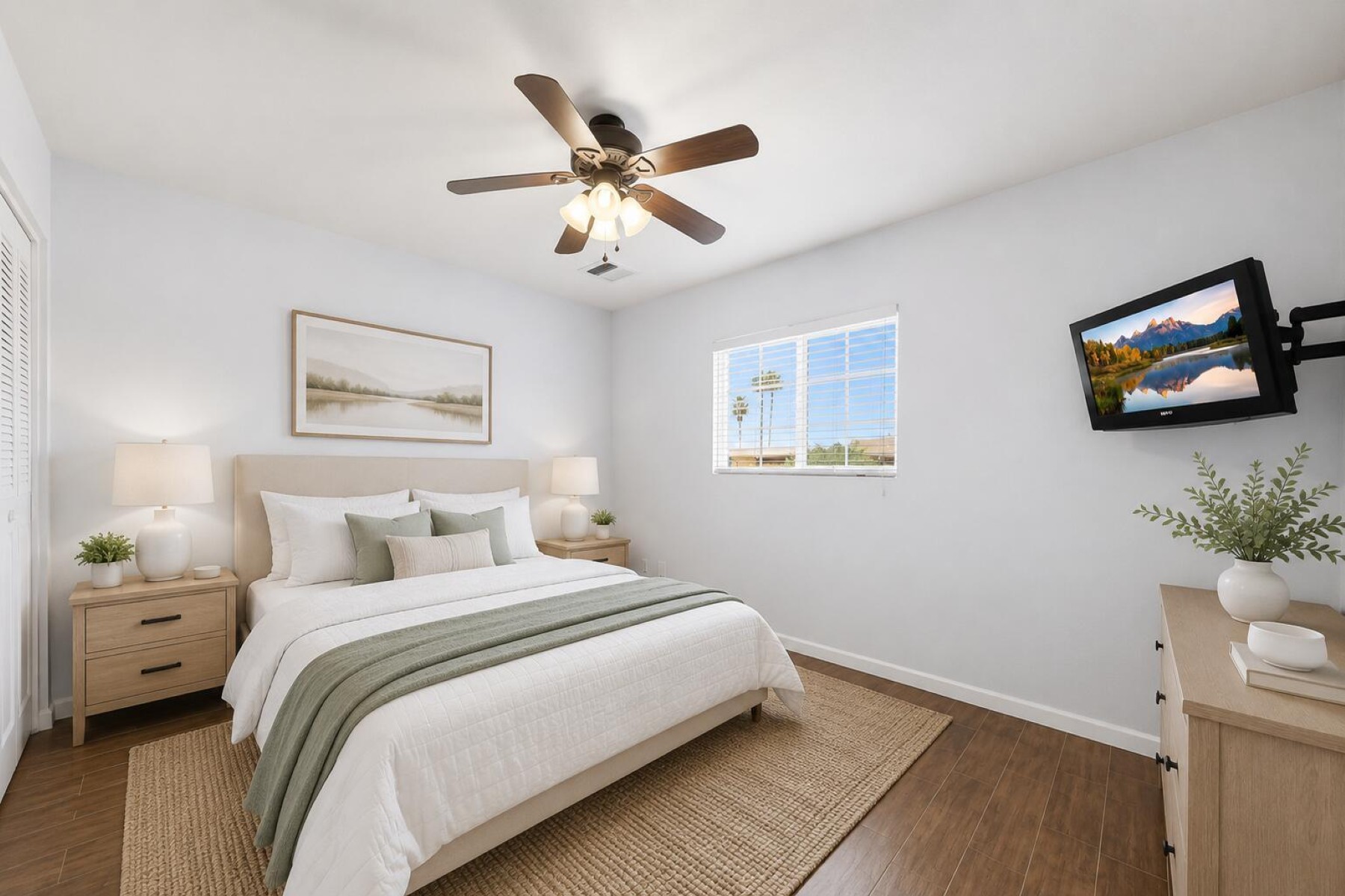  2310 E Betty Elyse Lane  Phoenix, AZ - 物件實景