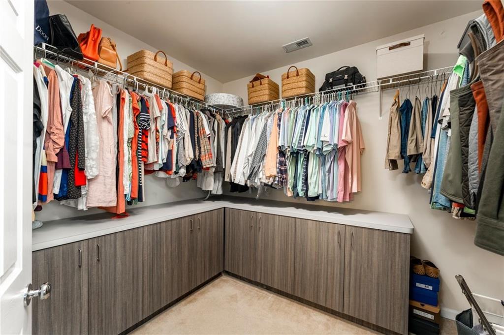 Marietta, Georgia, 30064, United States, 5 Bedrooms Bedrooms, ,5 BathroomsBathrooms,Residential,For Sale,2003371