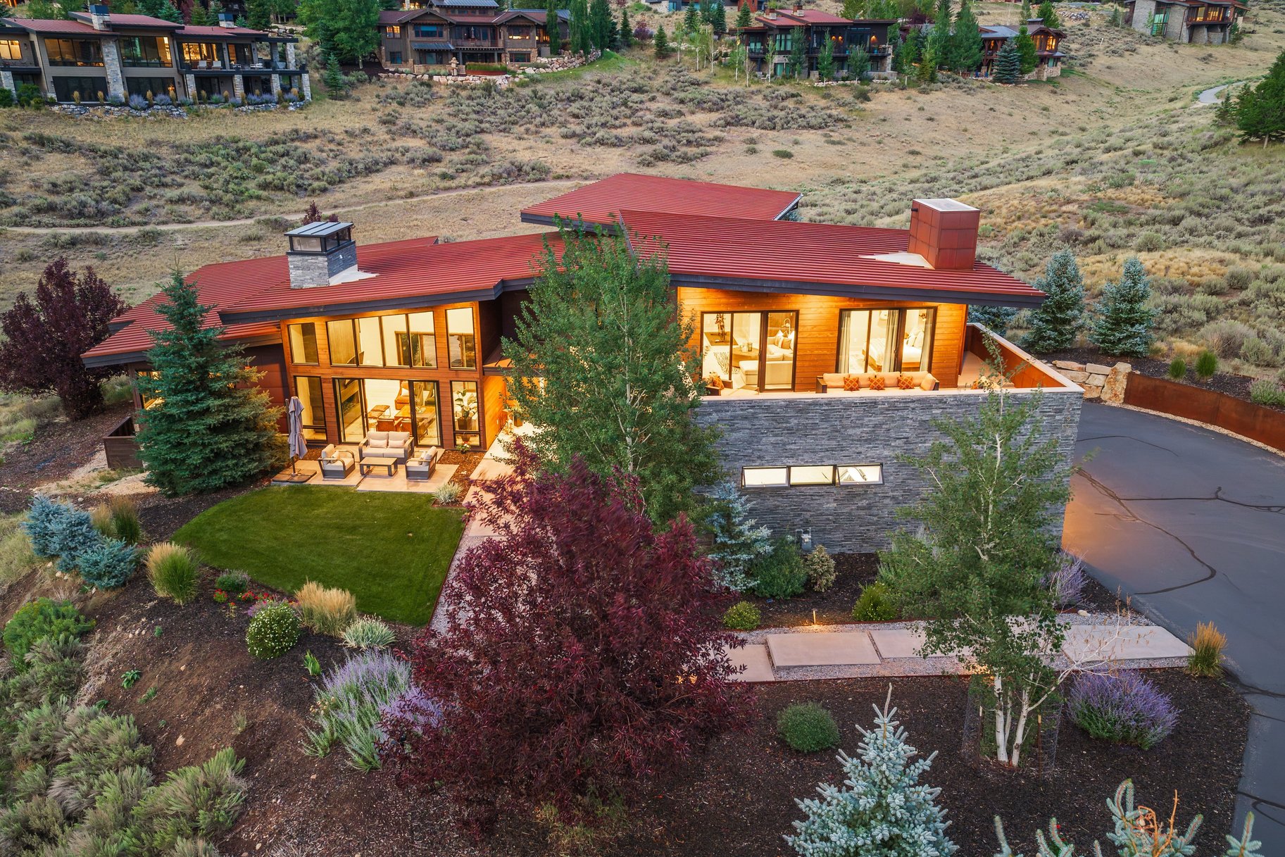  Contemporary Promontory Home with Exceptional Indoor-Outdoor Living - 物件實景