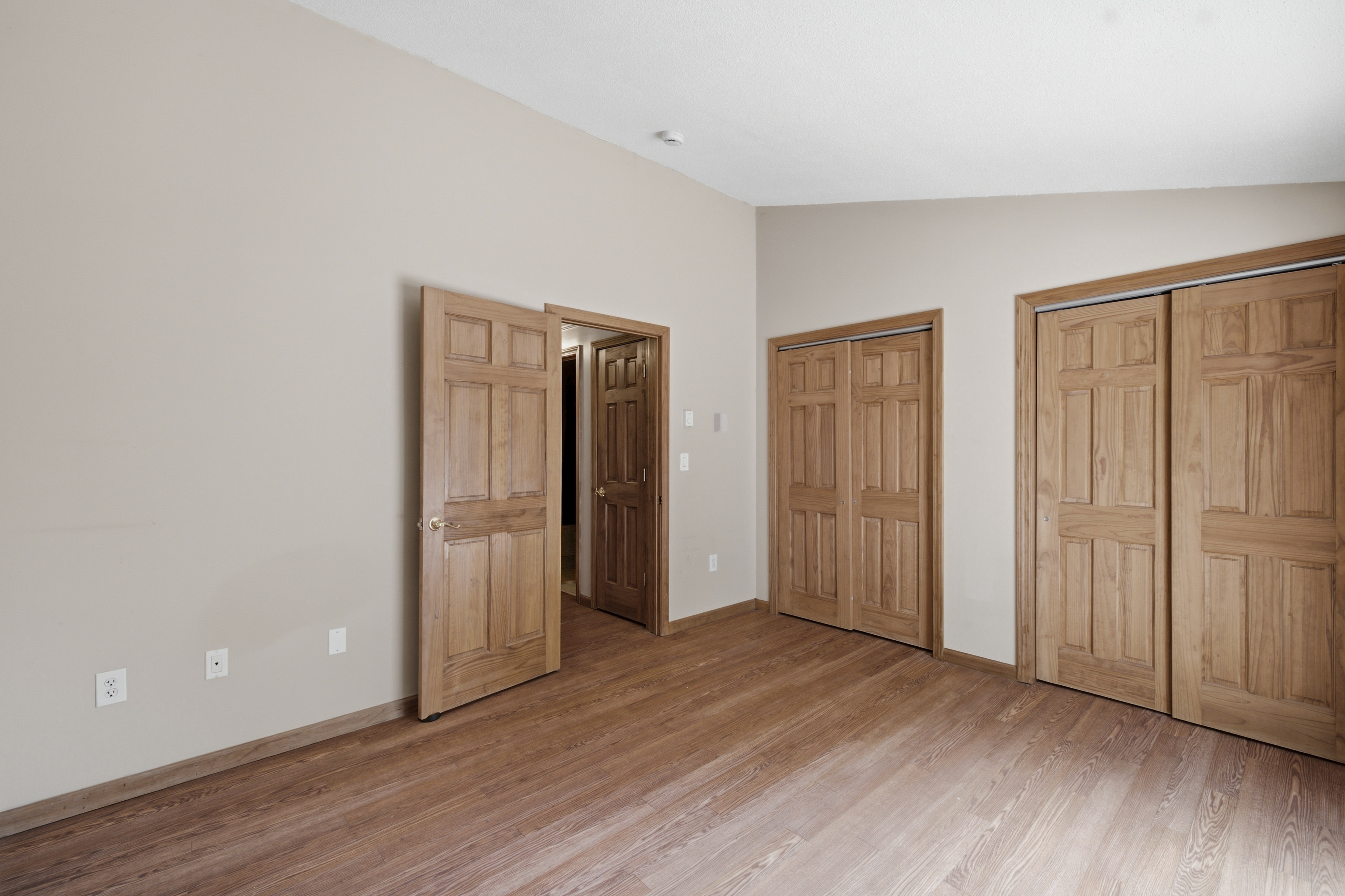  Your move-in ready Woodgate townhouse awaits - 物件實景