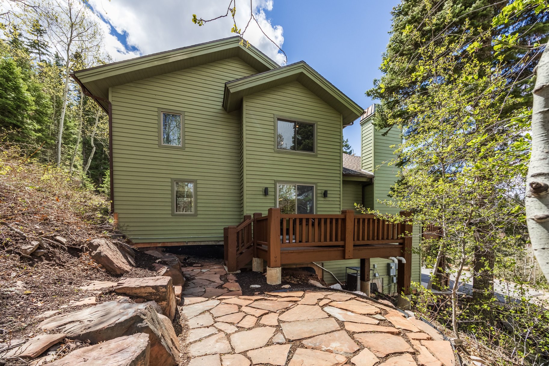  Nature-Inspired Living in the Heart of Park City