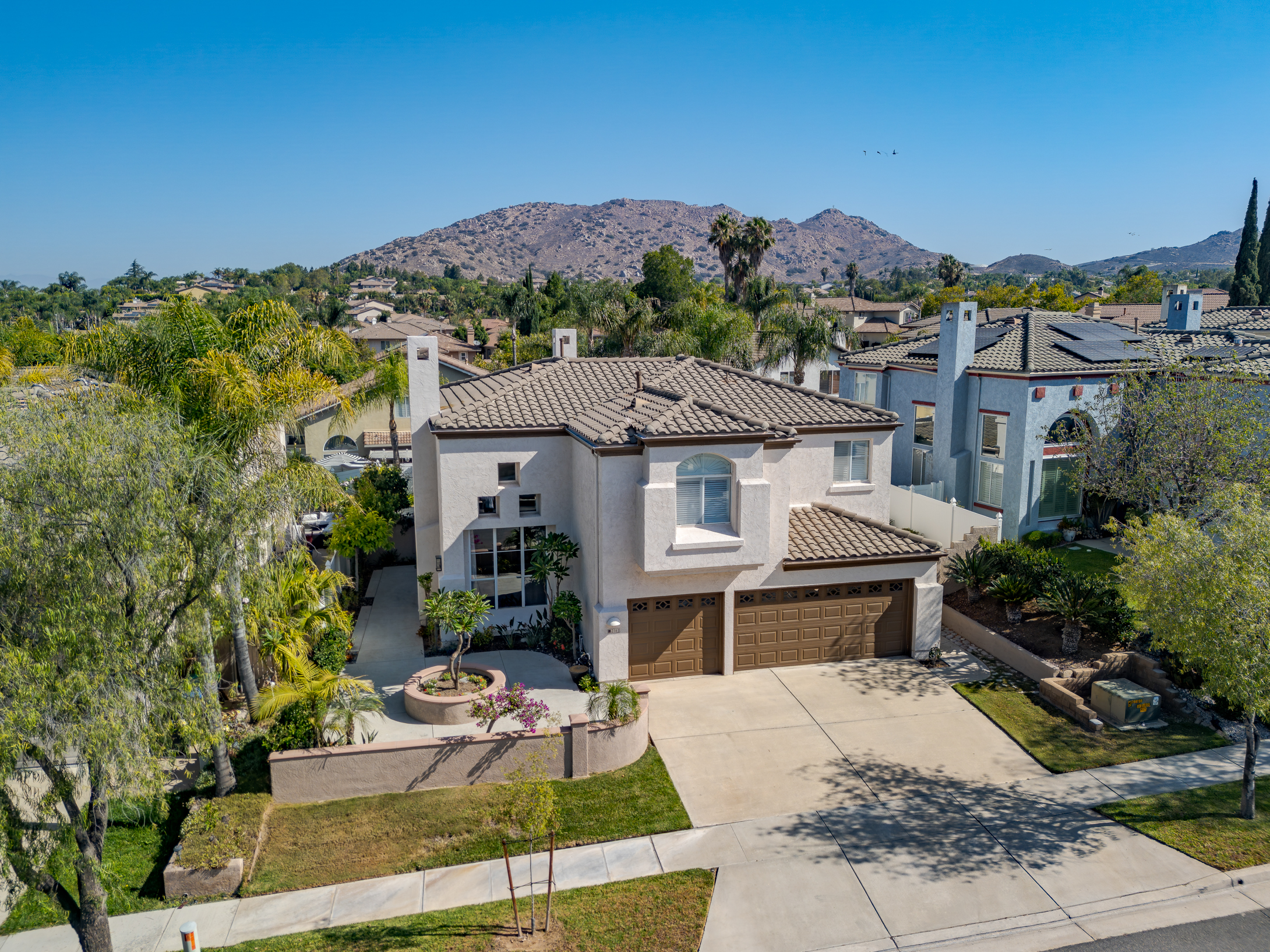 Corona, CA 92879