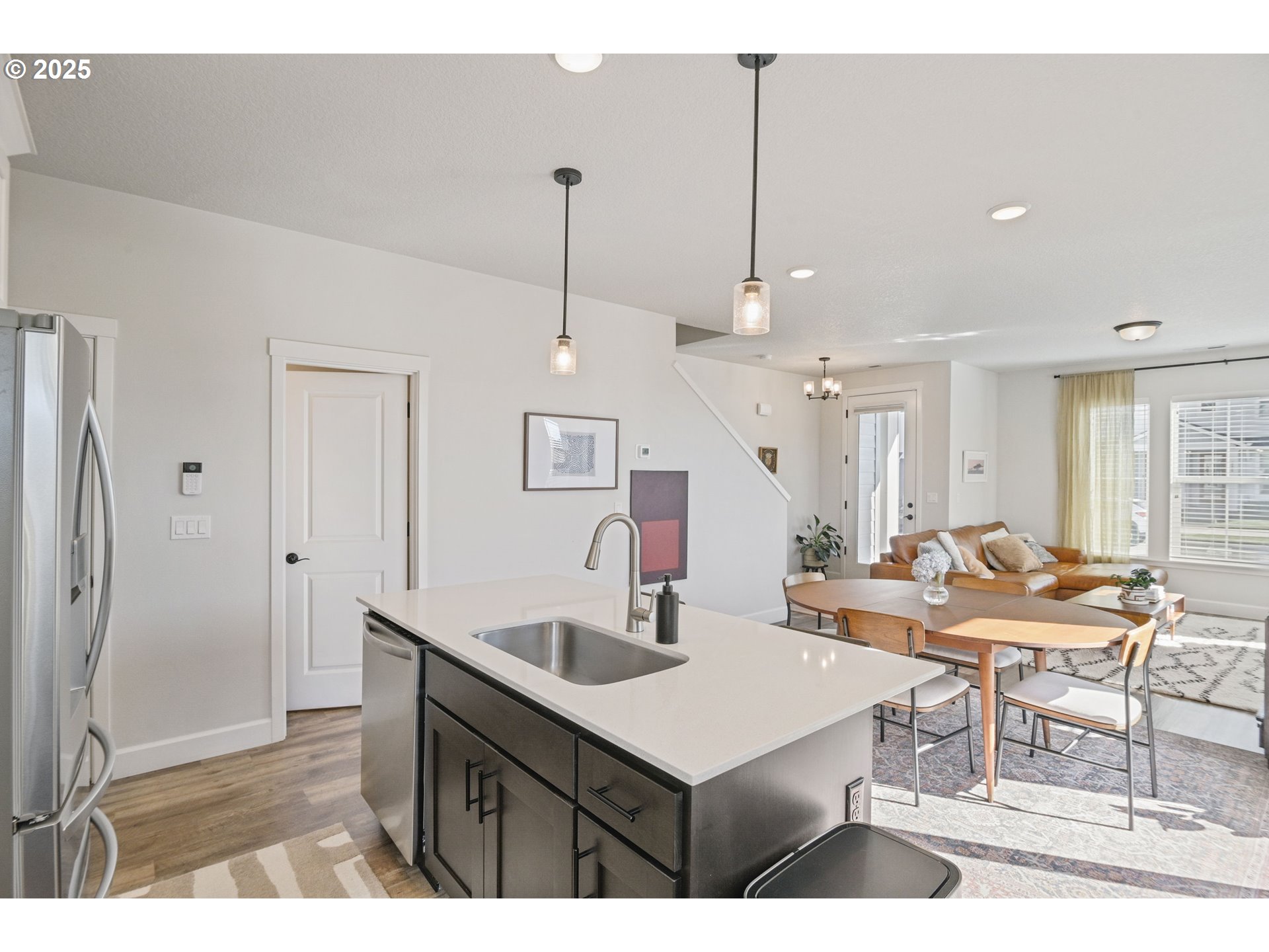 Hillsboro, Oregon, 97123, United States, 3 Bedrooms Bedrooms, ,2 BathroomsBathrooms,Residential,For Sale,1967879