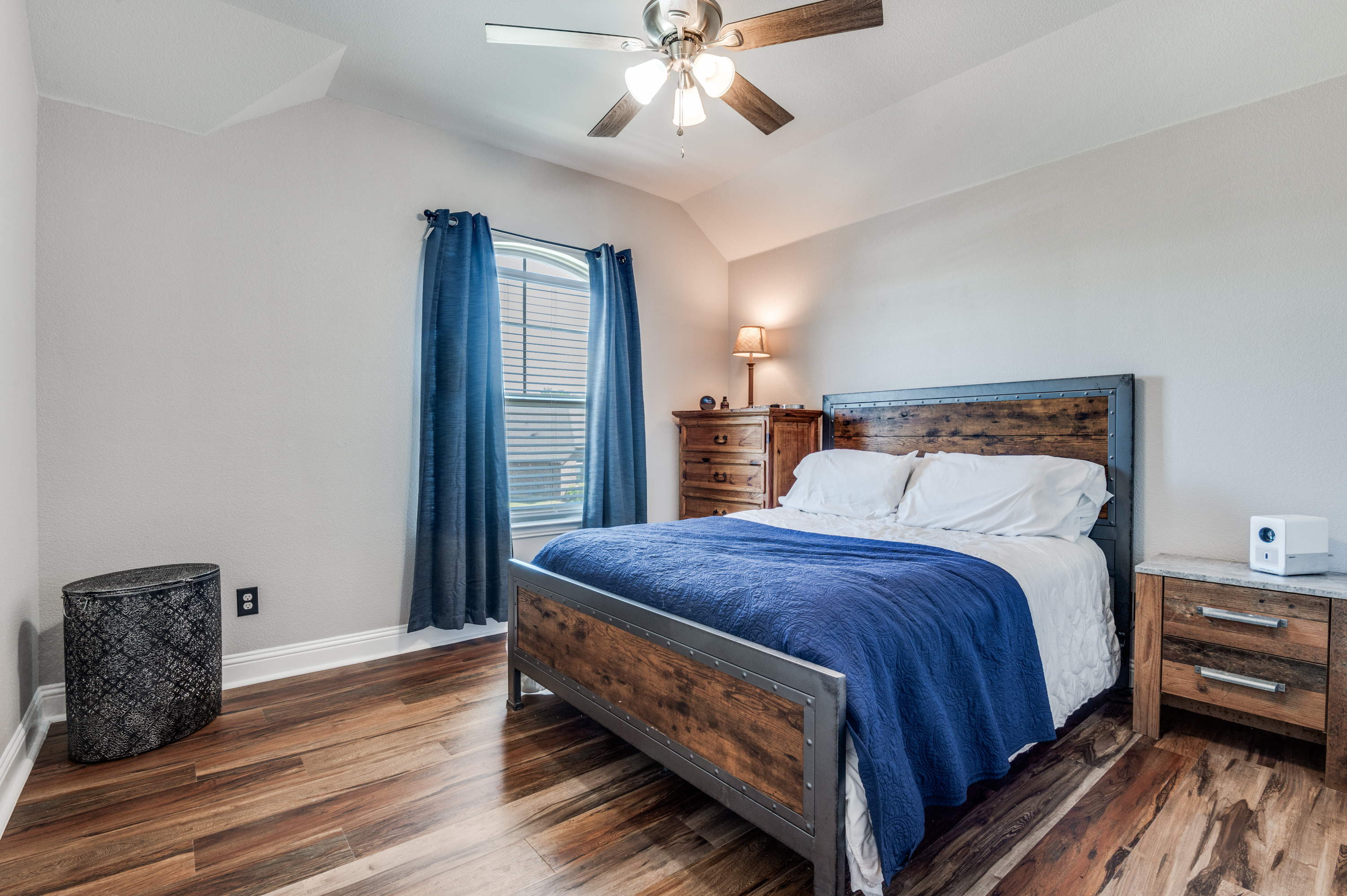  Burleson Beauty with Backyard Fun - 物件實景