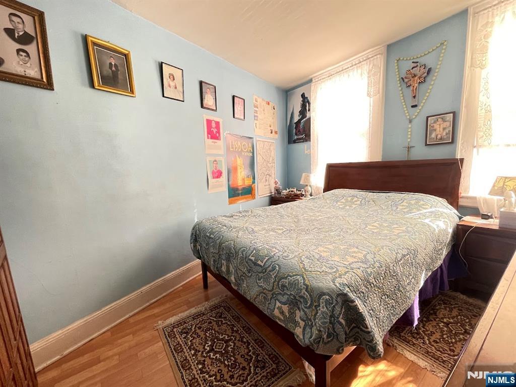 Newark, New Jersey, 07105, United States, 7 Bedrooms Bedrooms, ,4 BathroomsBathrooms,Residential,For Sale,1984618