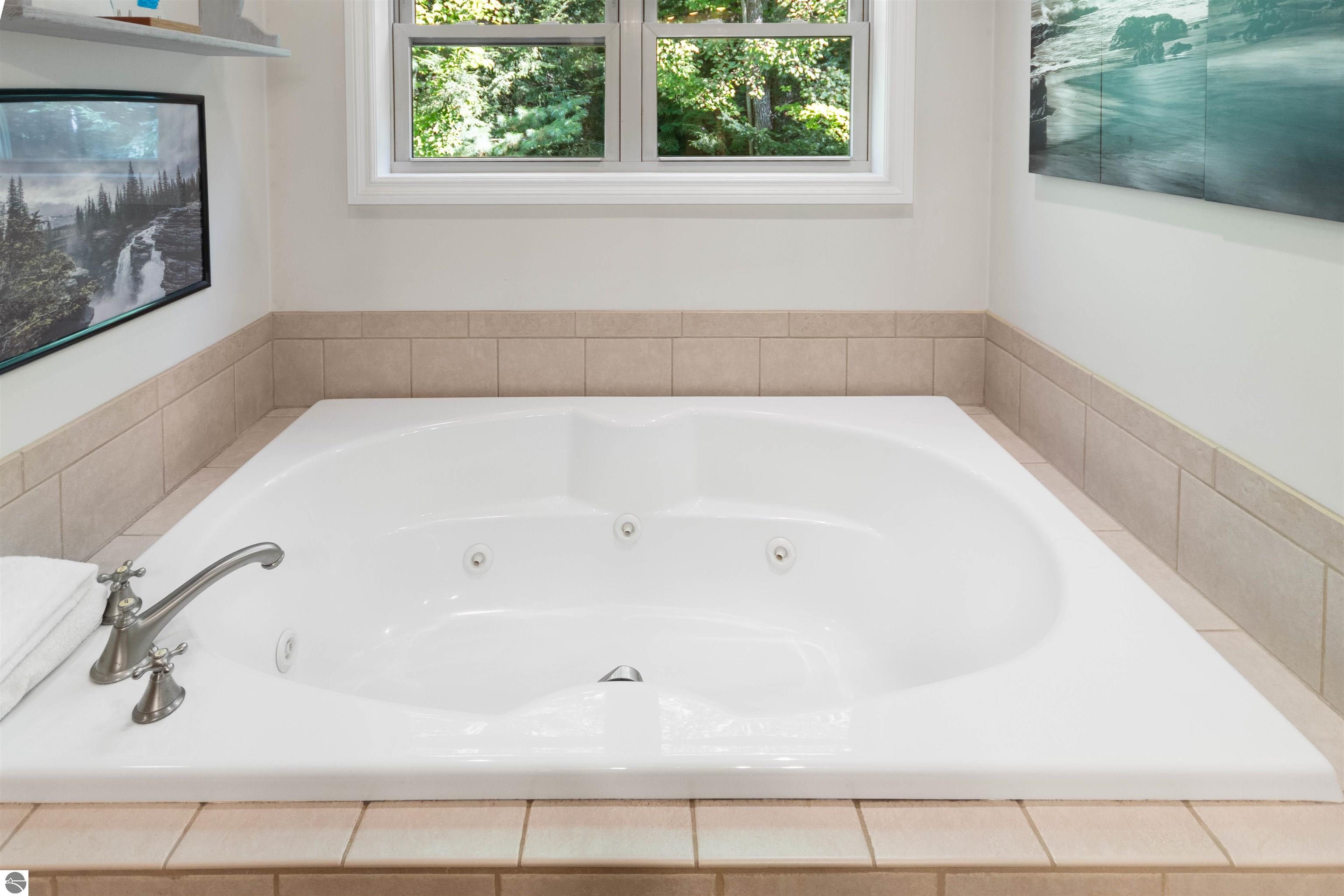 Traverse City, Michigan, 49685, United States, 5 Bedrooms Bedrooms, ,2 BathroomsBathrooms,Residential,For Sale,1960952